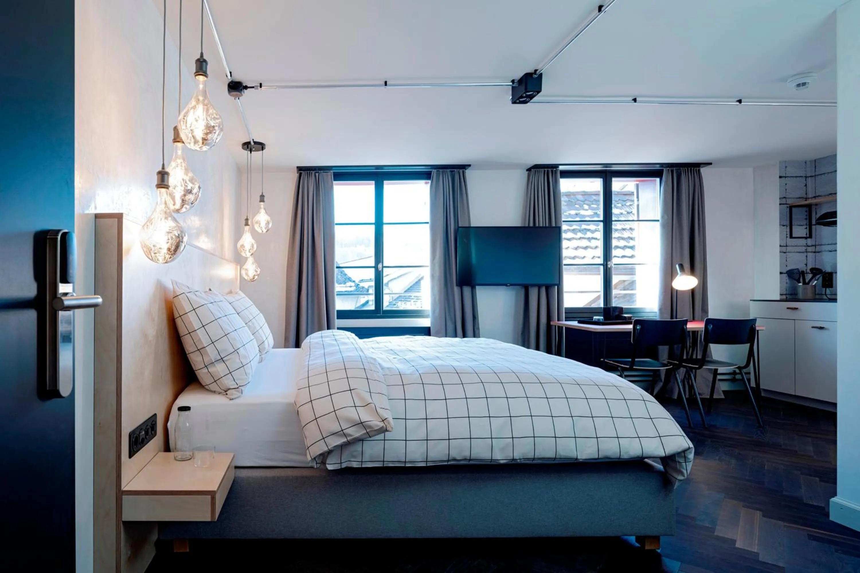 Staff, Bed in The Lubo - self check-in