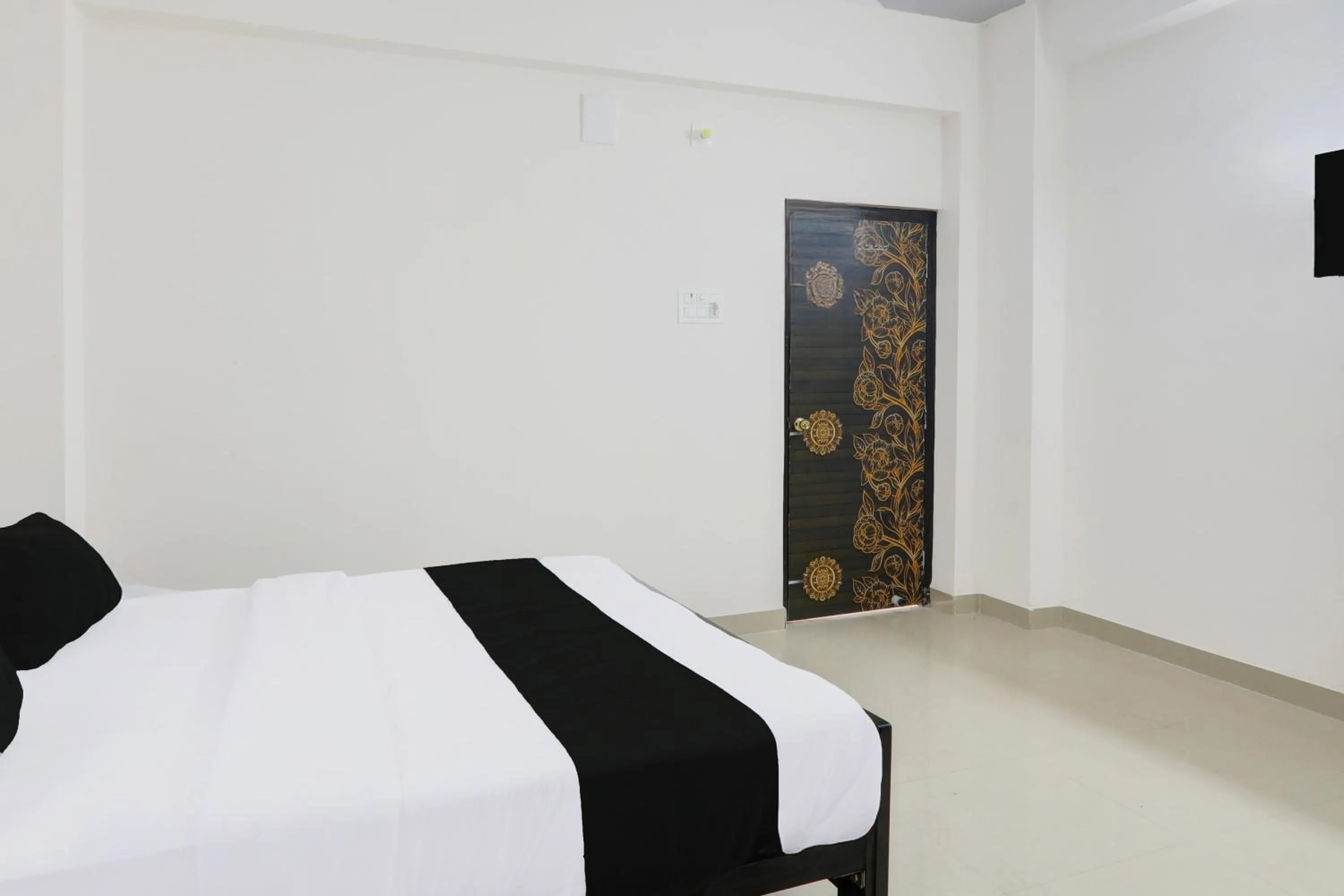 Bedroom, Bed in Super Hotel O Kadam Ghat Near Ashok RajPath