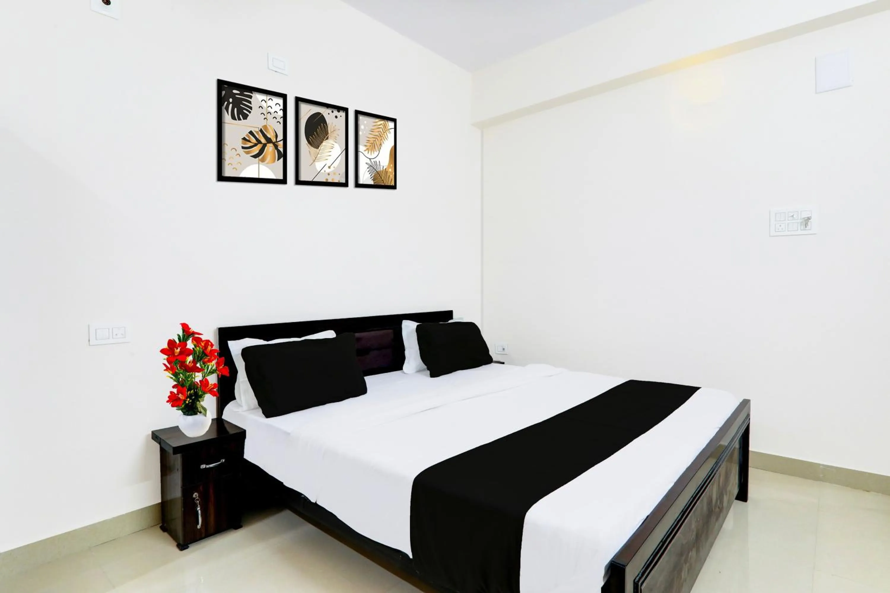 Bedroom, Bed in Super Hotel O Kadam Ghat Near Ashok RajPath