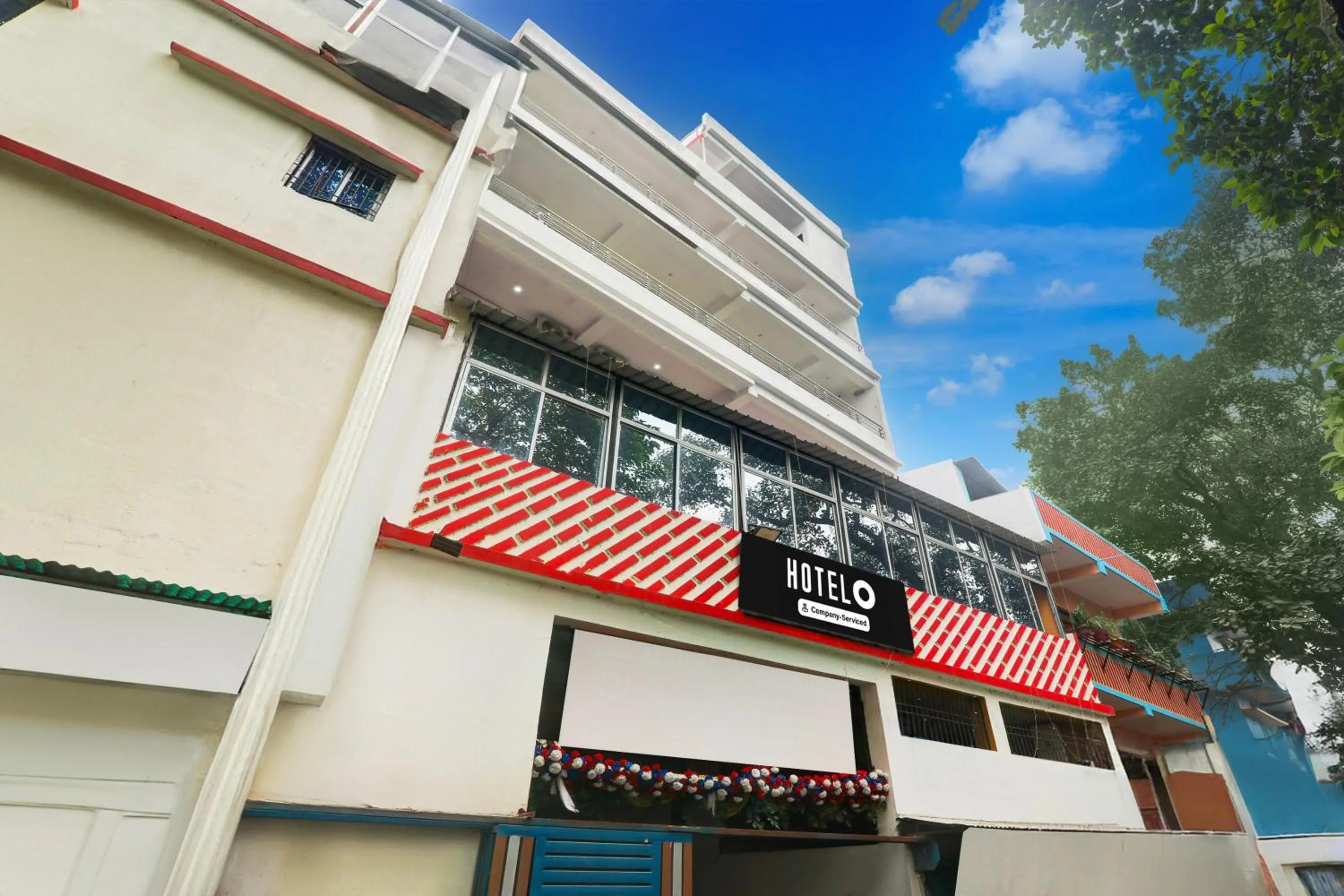 Facade/entrance in Super Hotel O Kadam Ghat Near Ashok RajPath