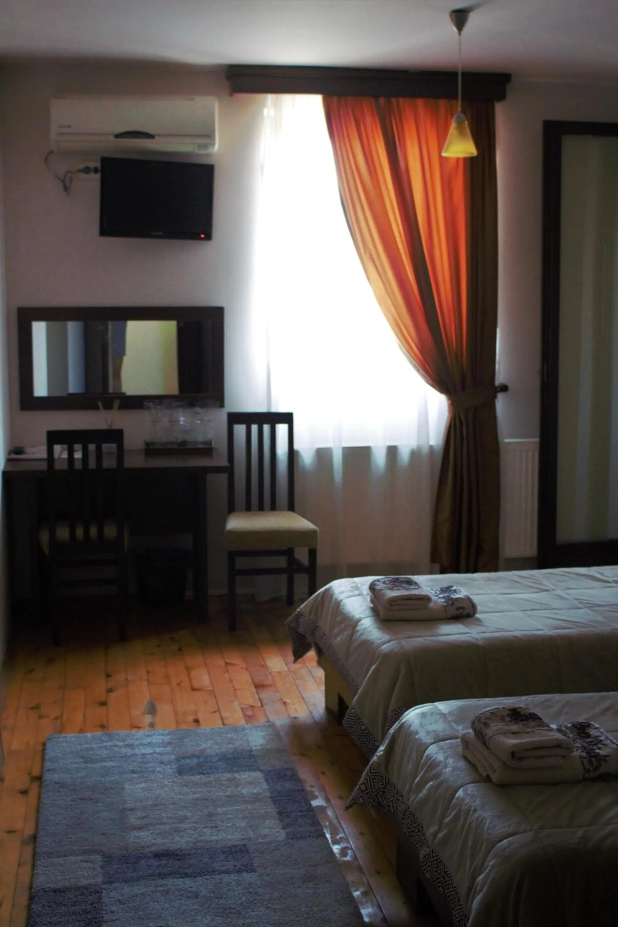 TV and multimedia, Bed in Garni Hotel City