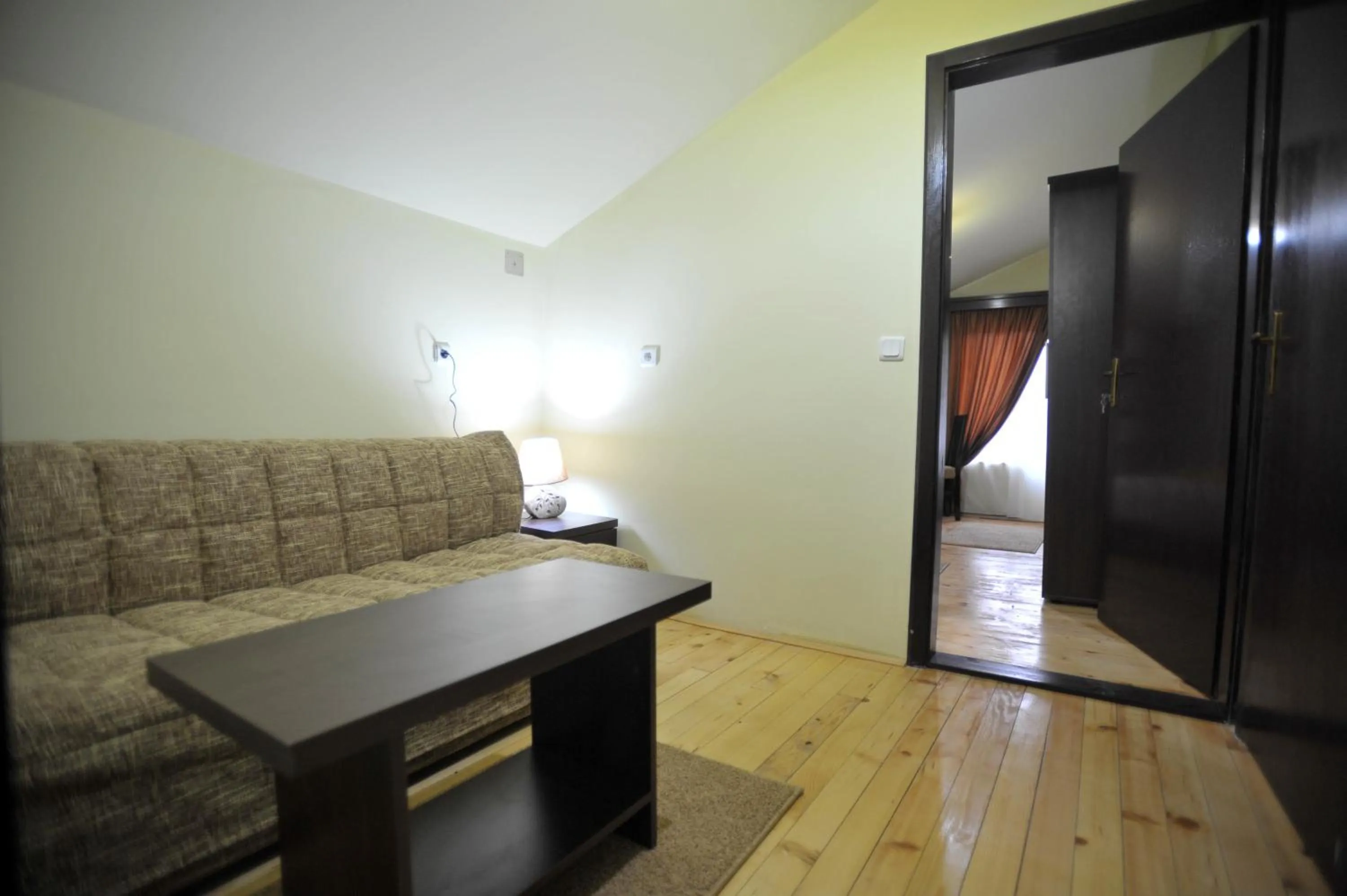 Decorative detail in Garni Hotel City