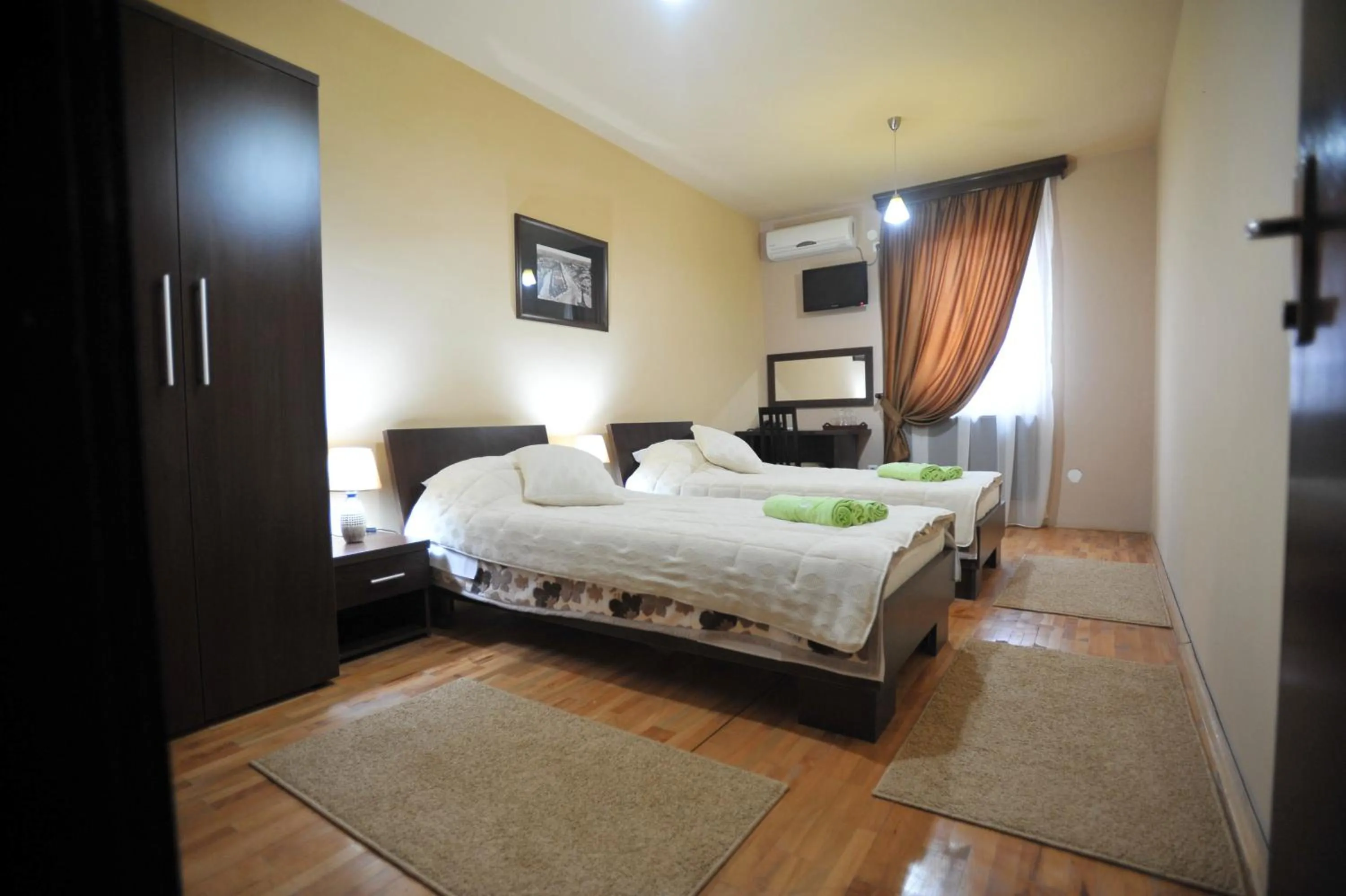 Photo of the whole room, Bed in Garni Hotel City