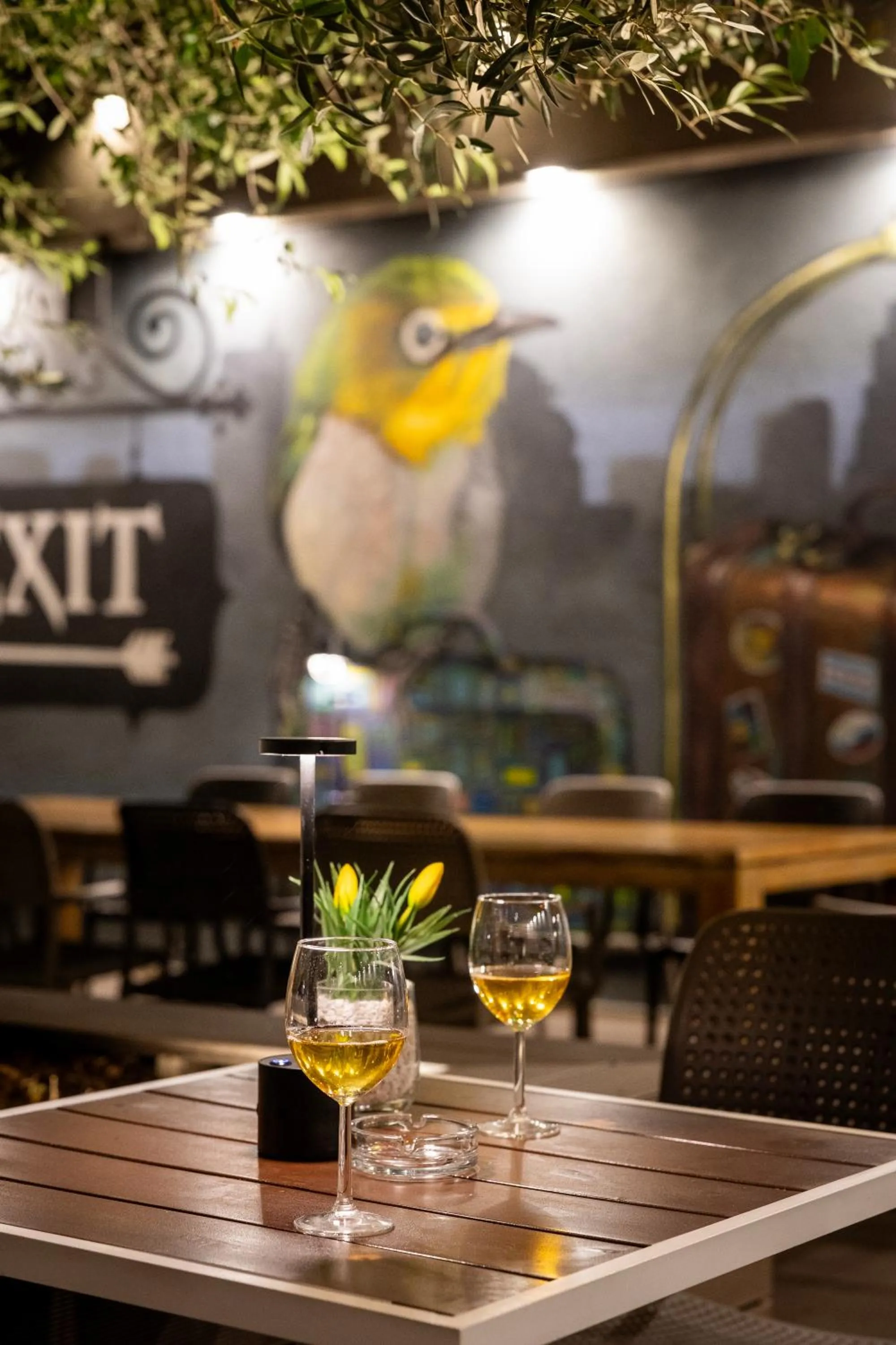 Restaurant/places to eat in Nobel Palace Hotel