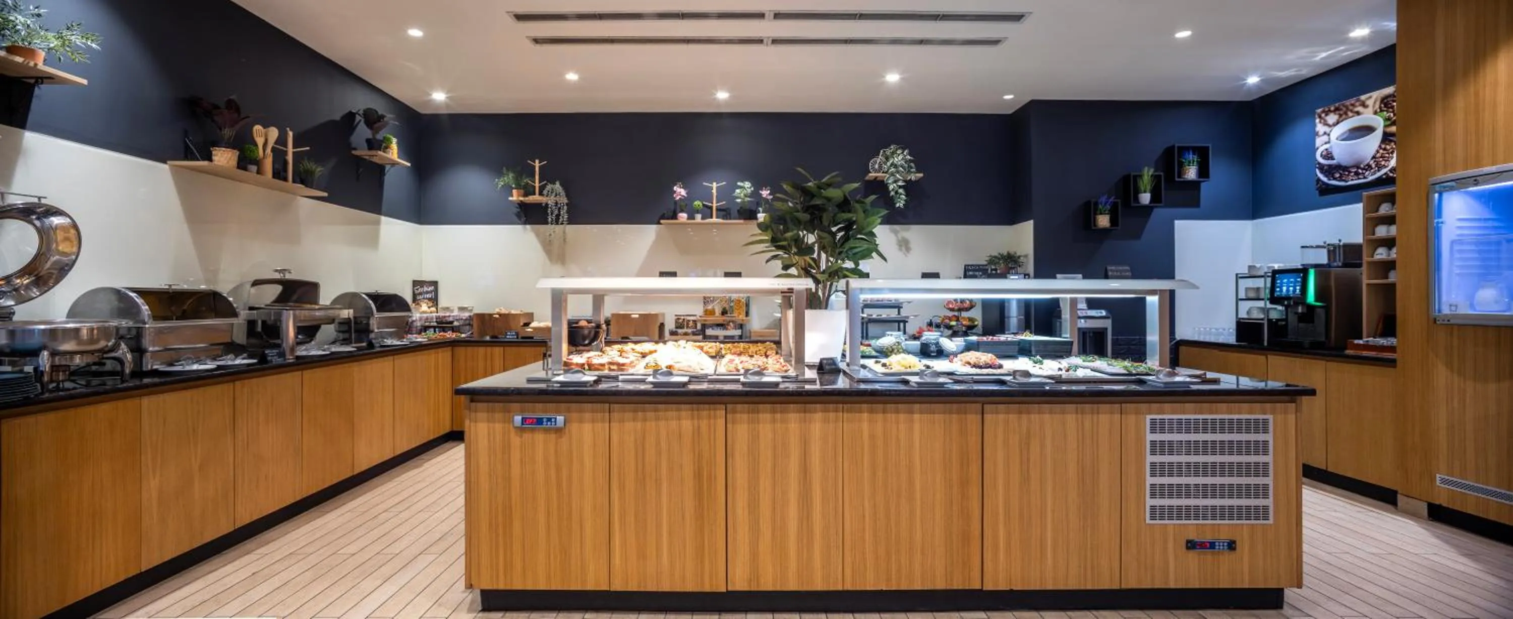 Food in Nobel Palace Hotel