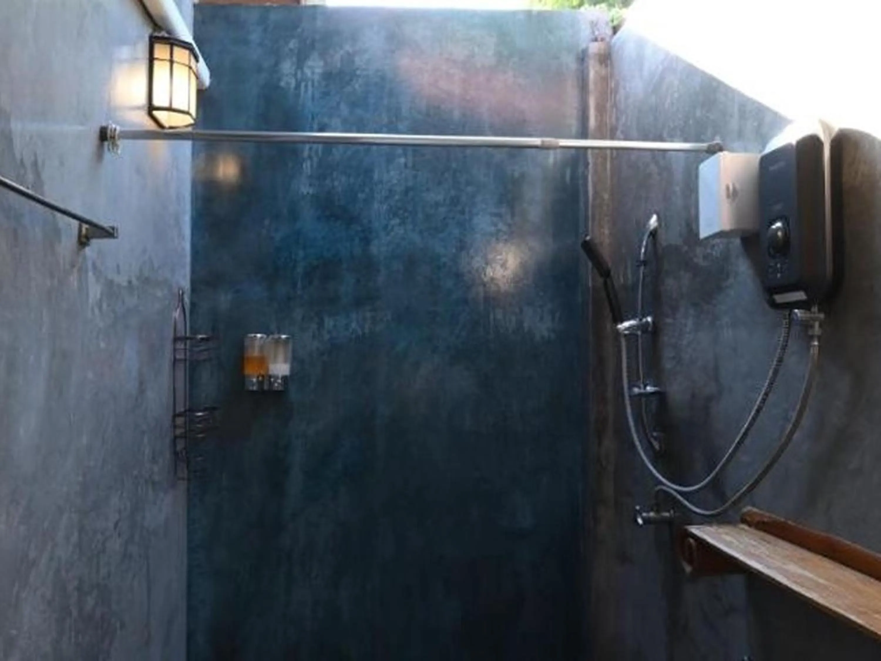 Shower in Lion Cafe Resort