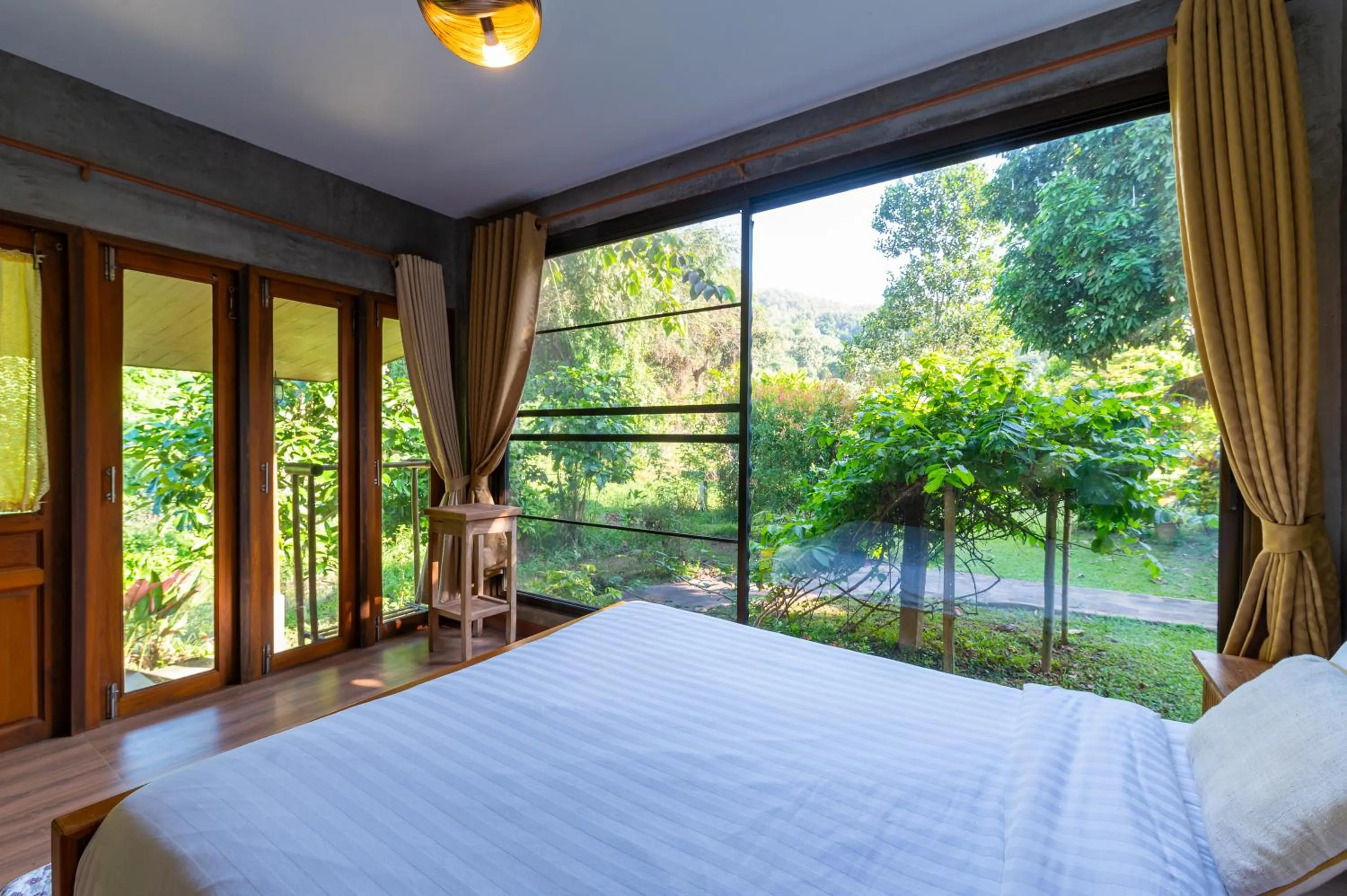 Bed in lion resort & cafe