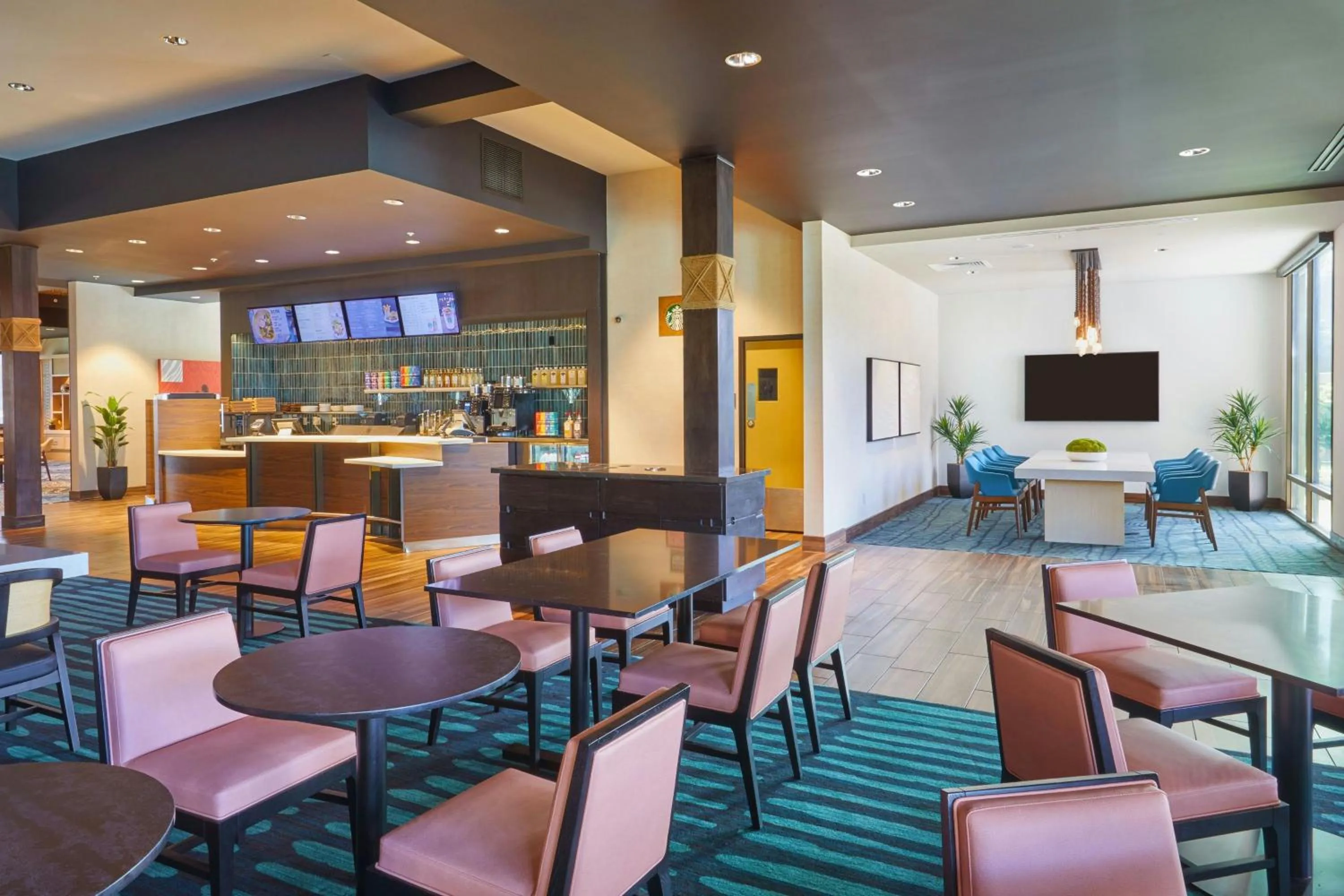 Restaurant/places to eat in Courtyard by Marriott Oahu North Shore