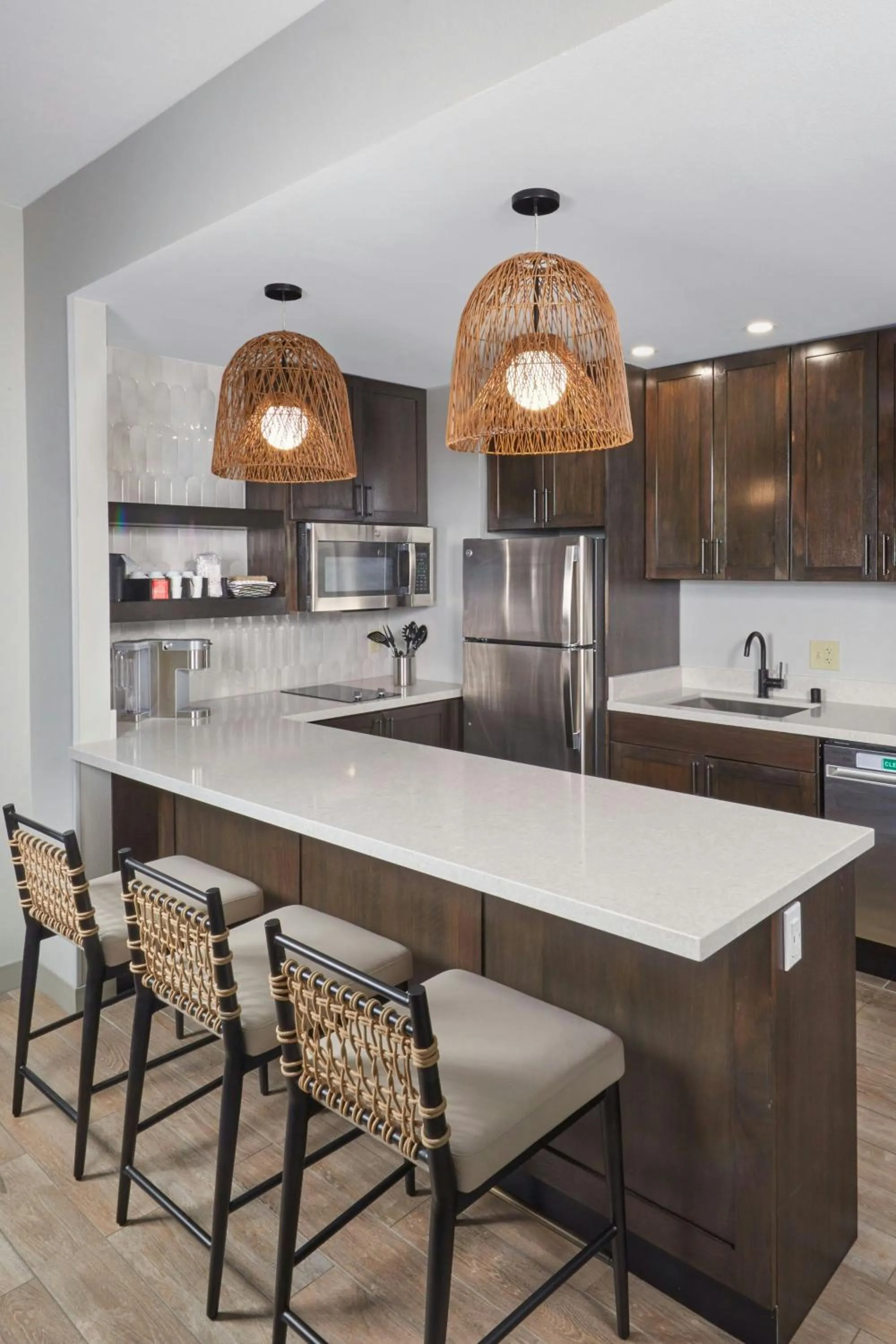 Kitchen or kitchenette in Courtyard by Marriott Oahu North Shore