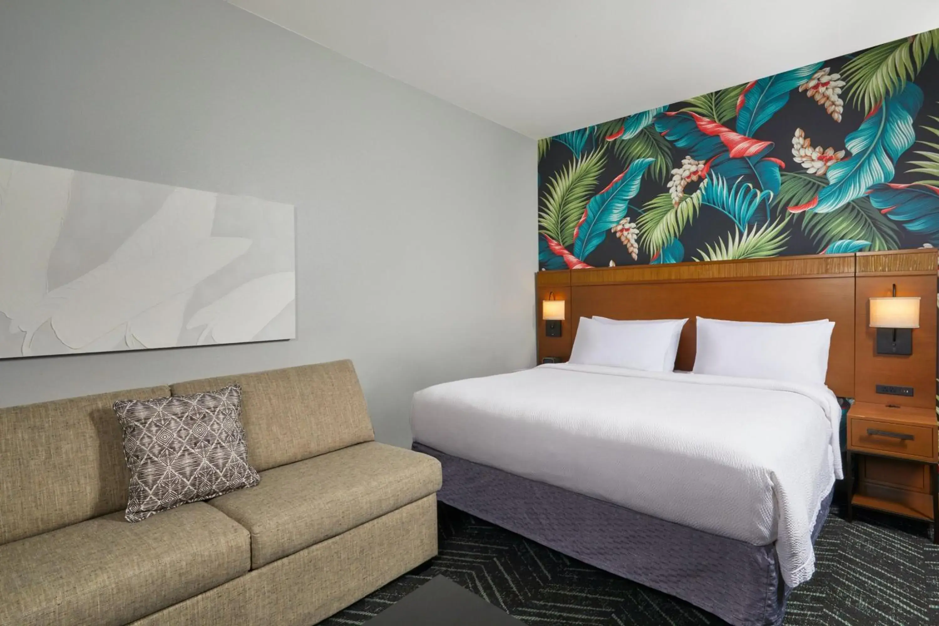 1 King Guest Room w/Sofa Bed in Courtyard by Marriott Oahu North Shore 1 King Guest Room w/Sofa Bed in Courtyard by Marriott Oahu North Shore