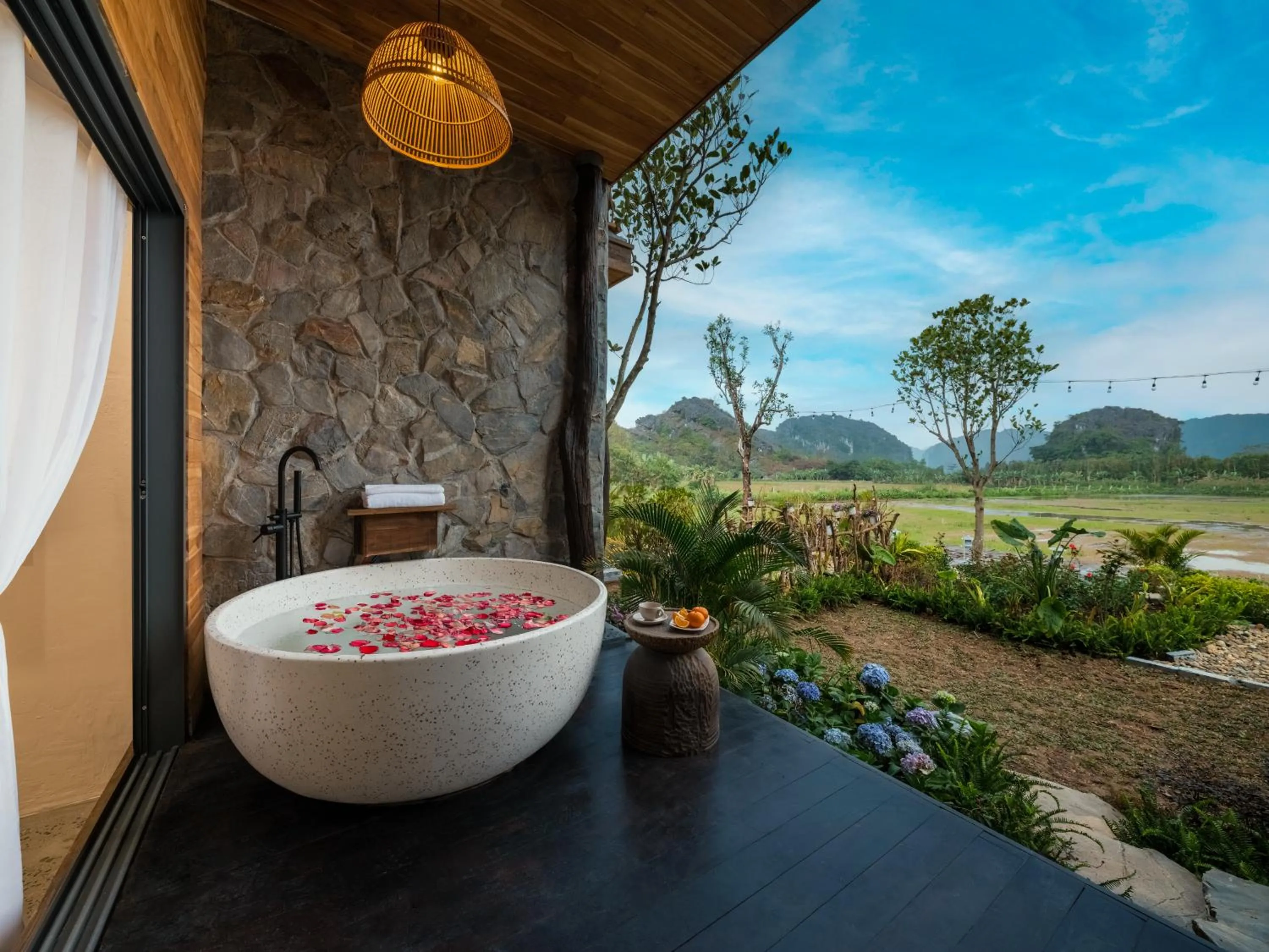 Bath in Ailee Villa&Hotel TamCoc