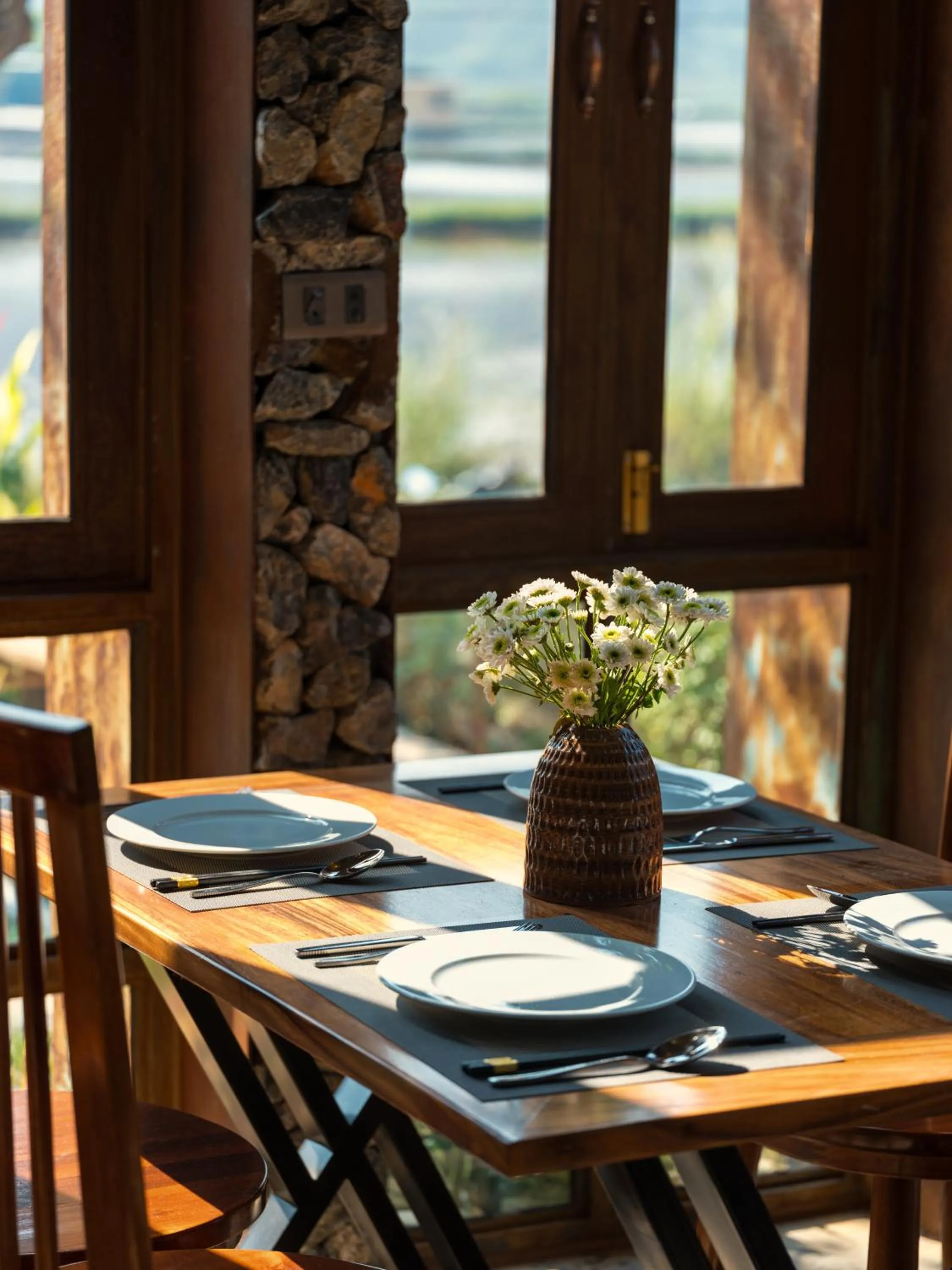 Dining area in Ailee Villa&Hotel TamCoc