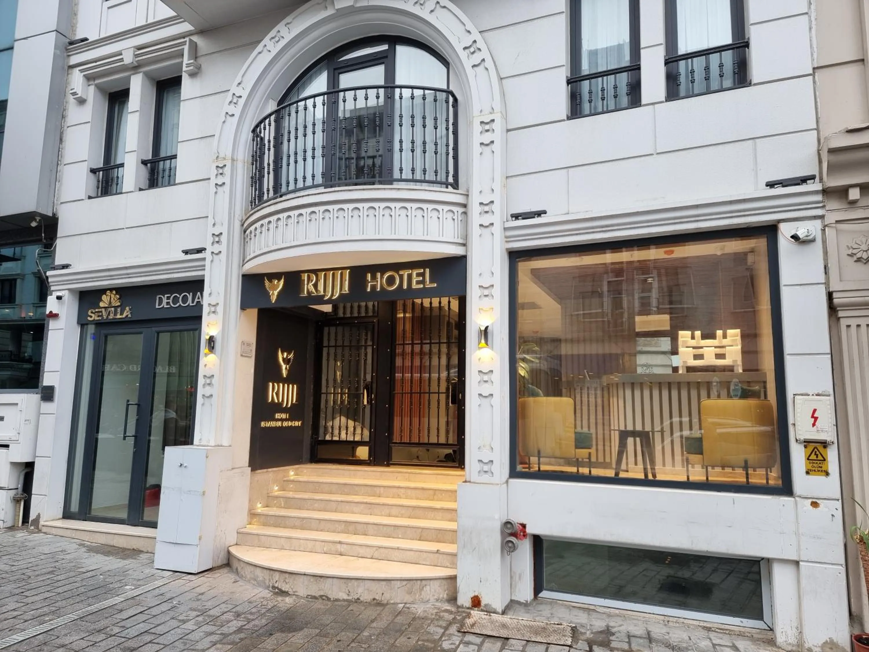 Property building in RIJJI HOTEL ISTANBUL OLD CiTY