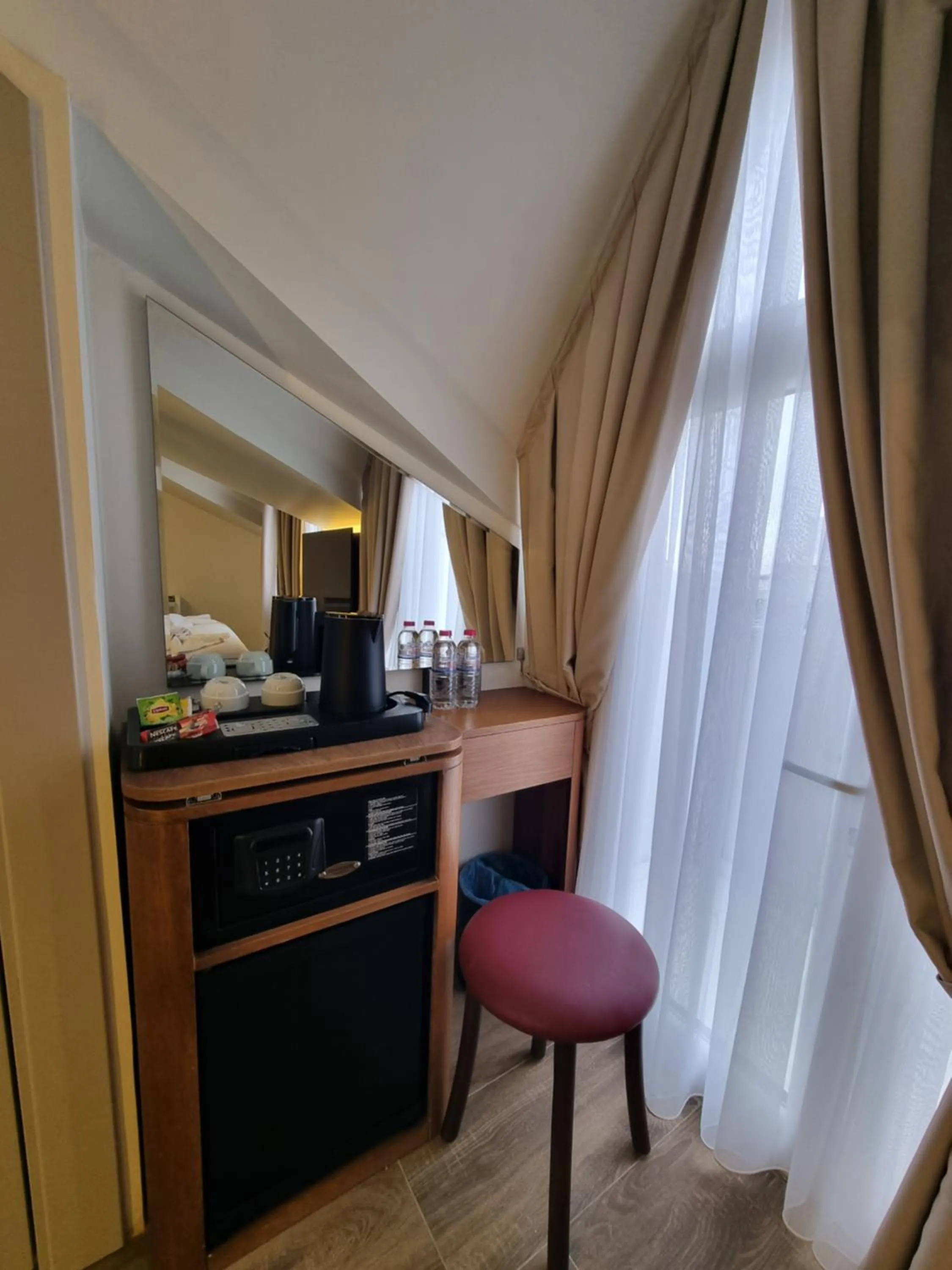 Coffee/tea facilities in RIJJI HOTEL ISTANBUL OLD CiTY