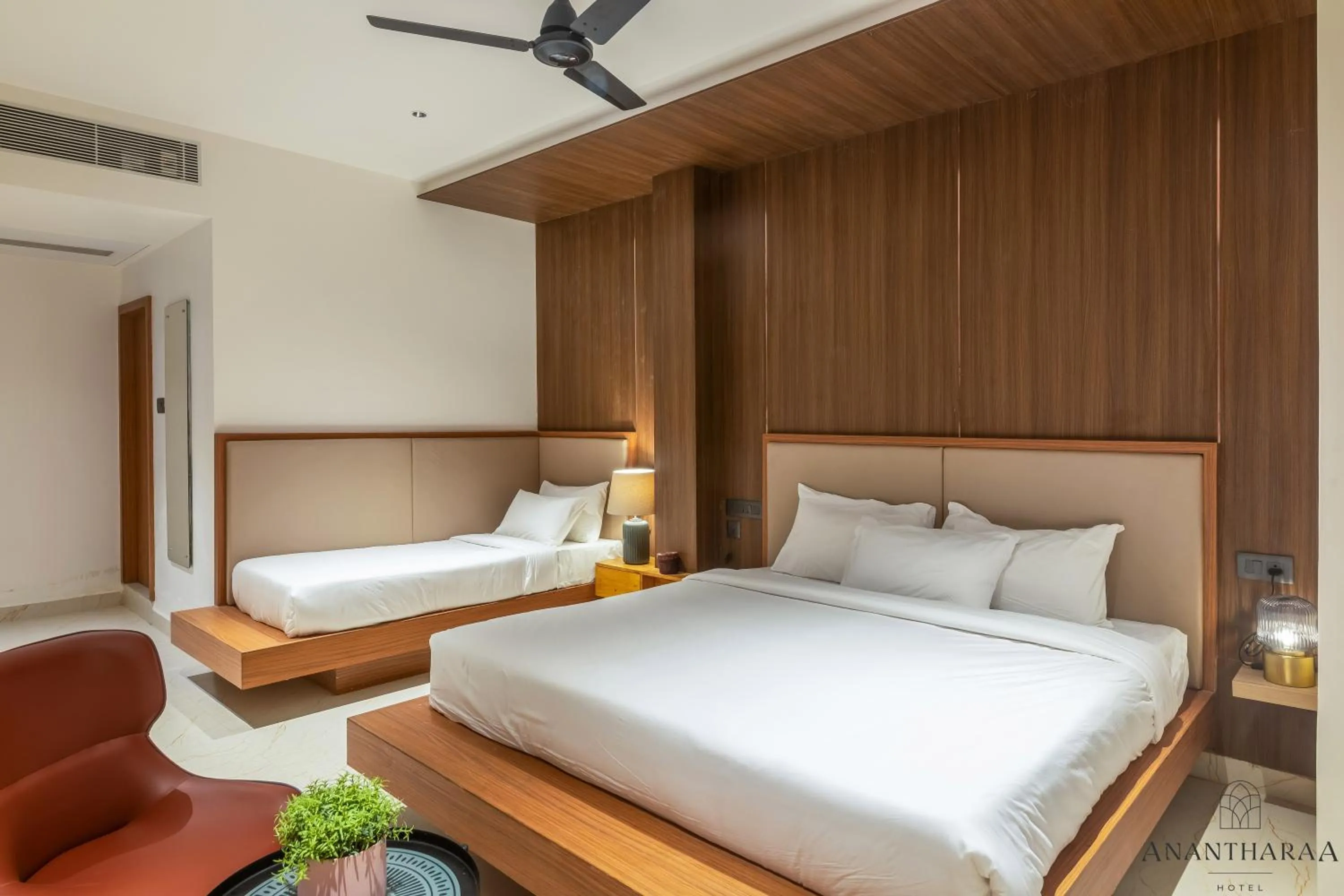 Bedroom, Bed in Anantharaa Hotel