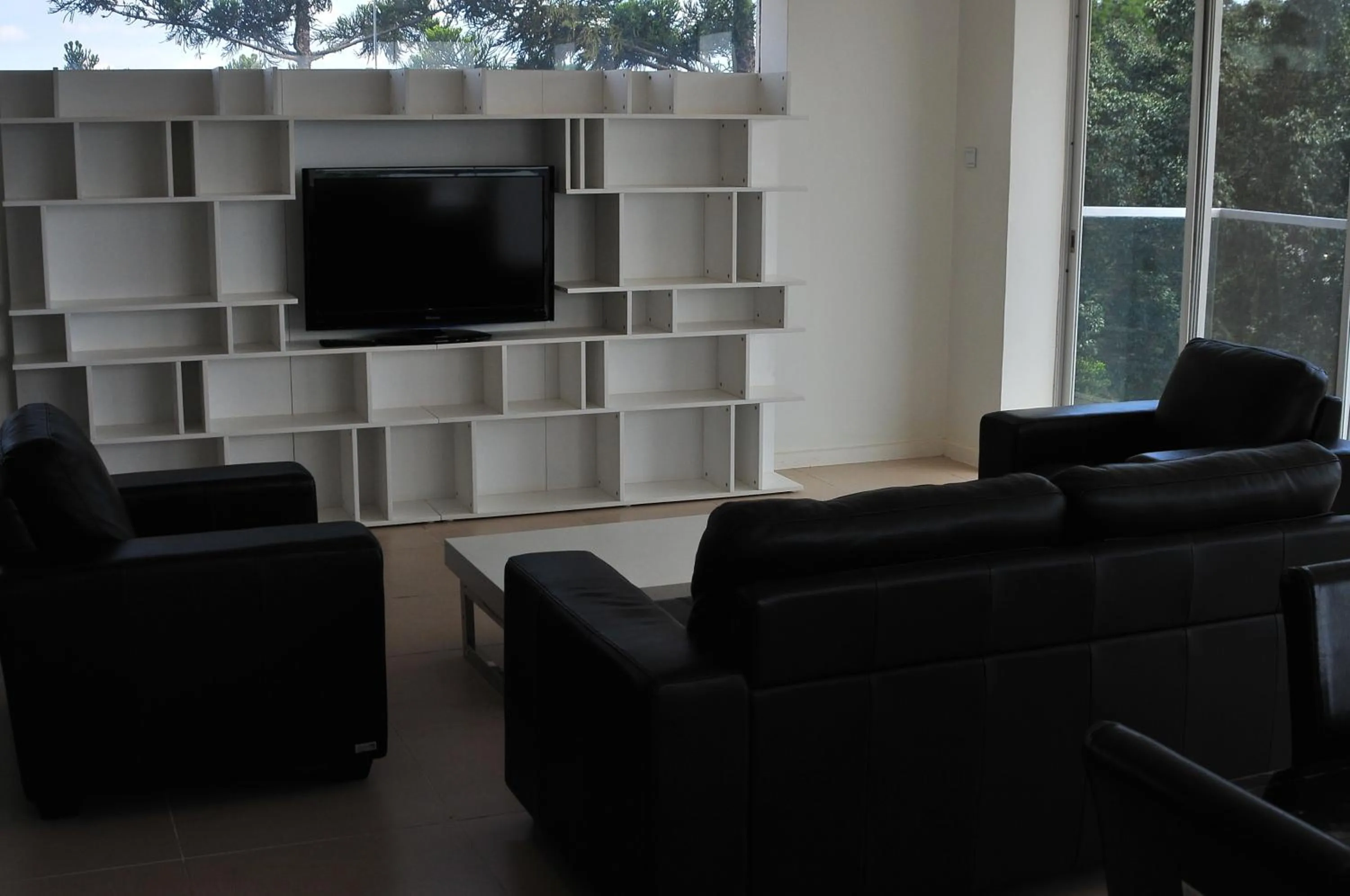 TV and multimedia in The Seventeen Apartment Hotel