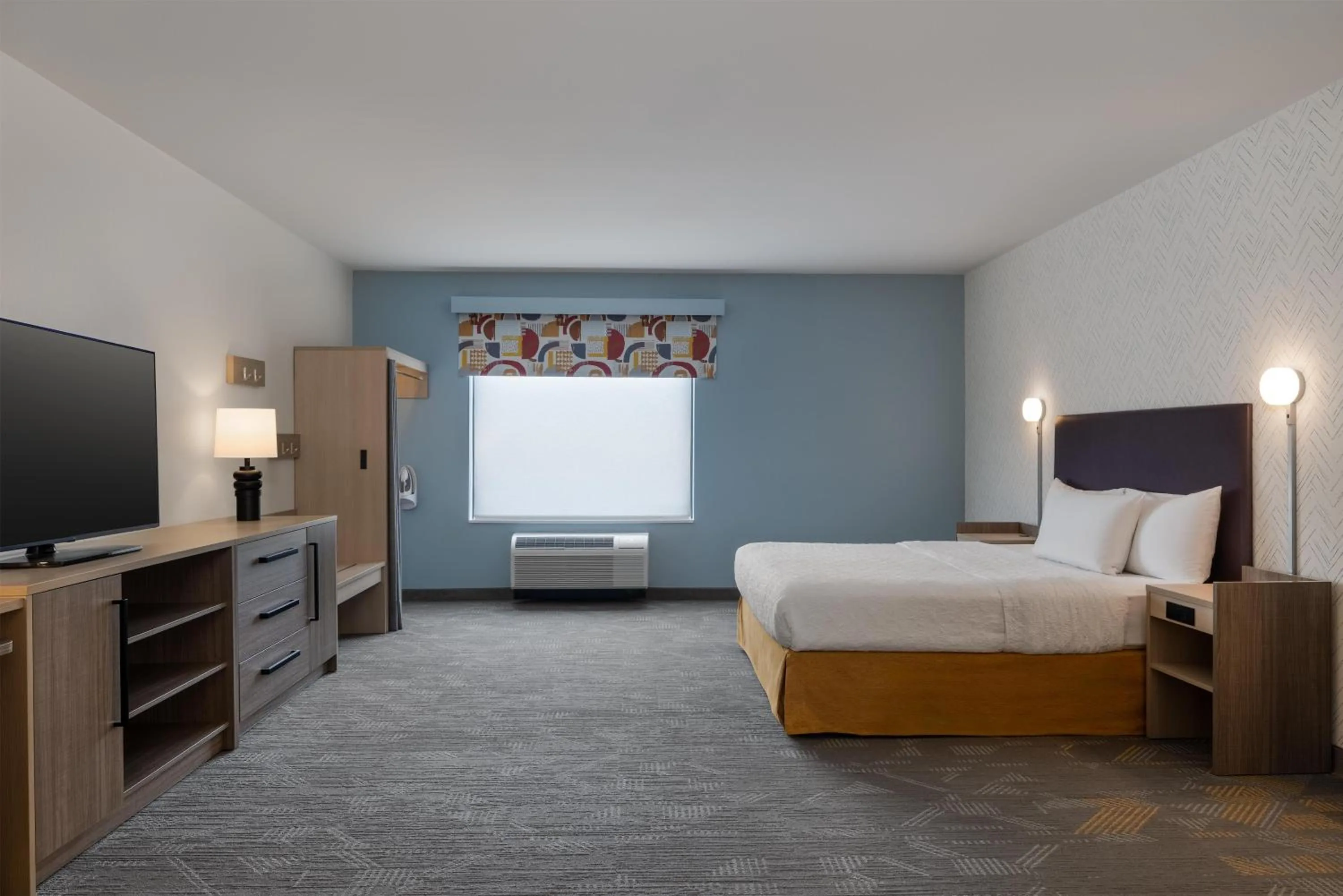 Bed in Home2 Suites By Hilton Ames