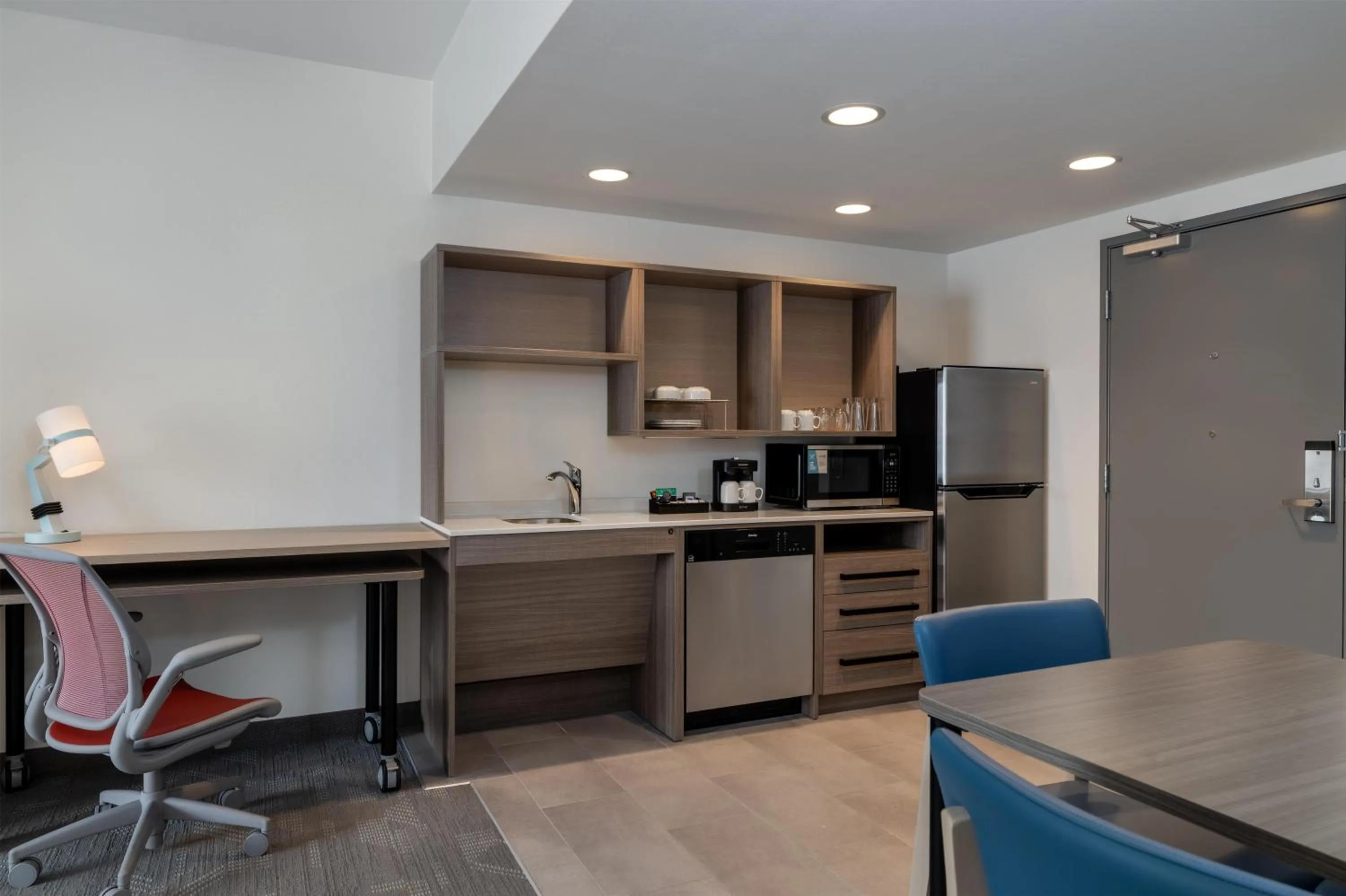 Kitchen or kitchenette in Home2 Suites By Hilton Ames