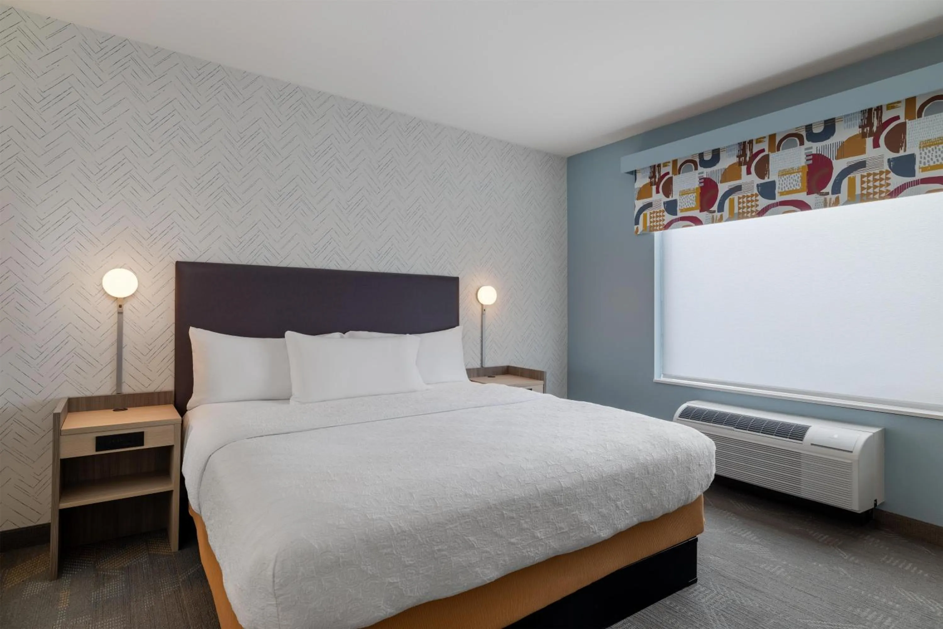 Bed in Home2 Suites By Hilton Ames