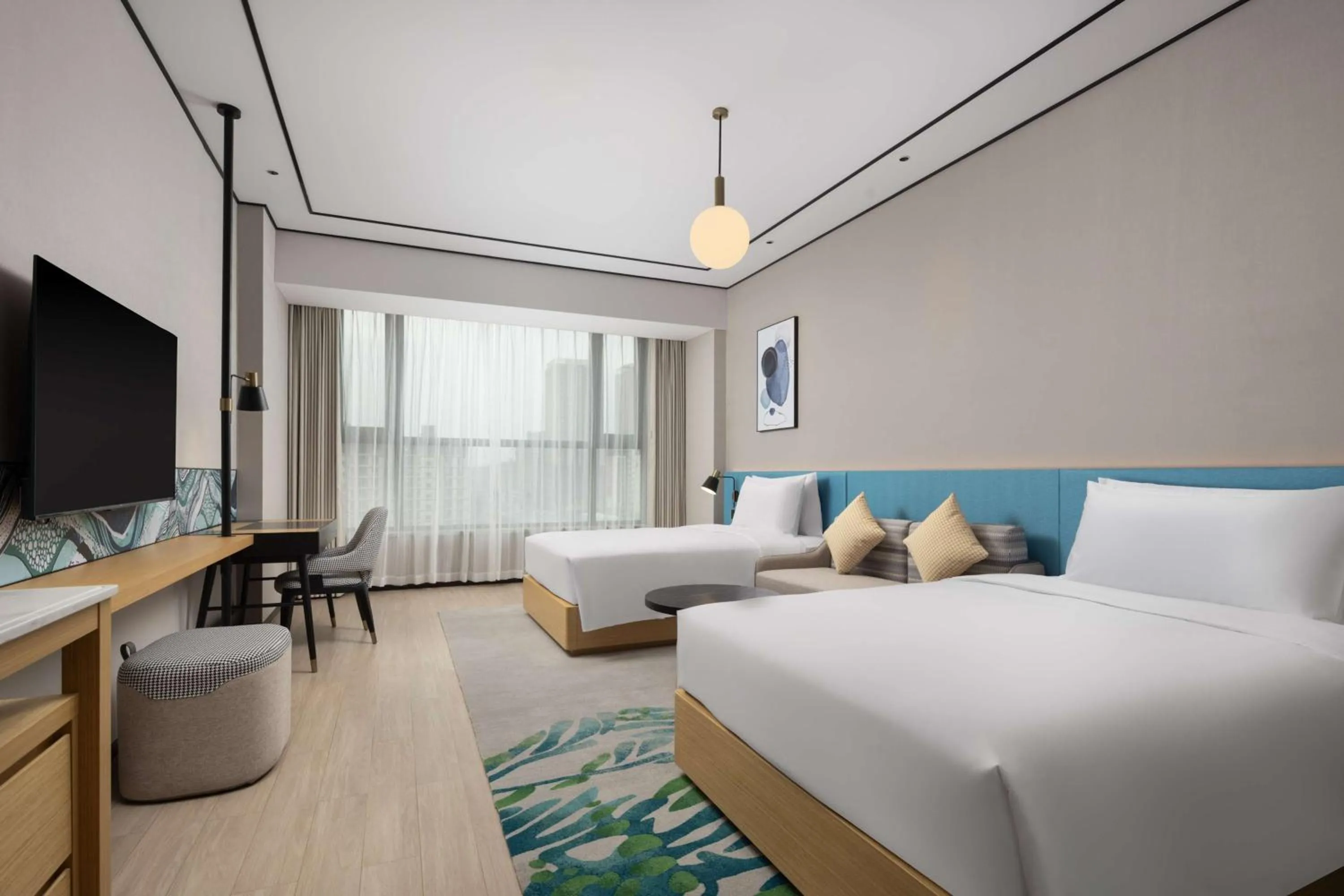 Living room, Bed in Hilton Garden Inn Zhoukou Huaiyang