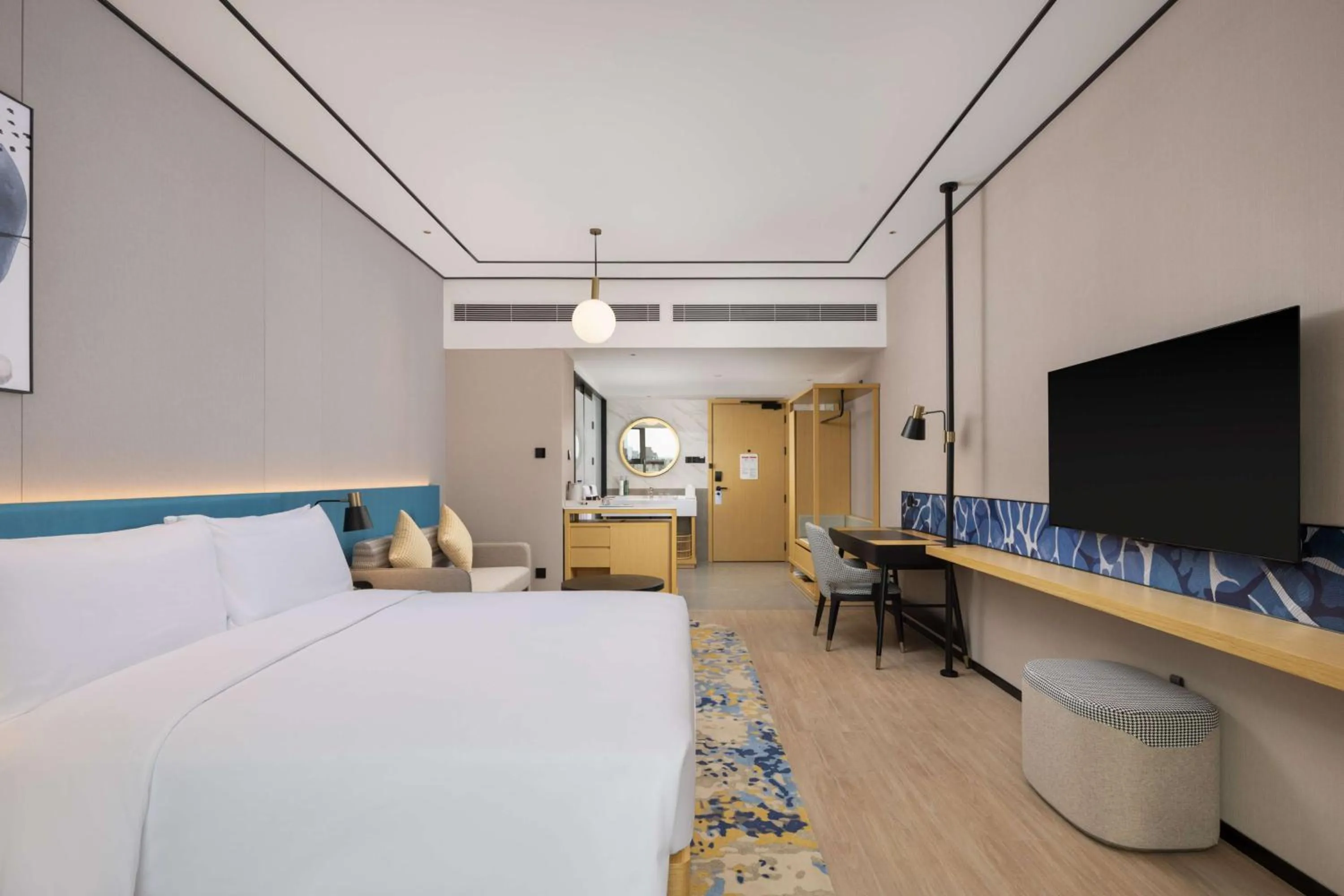 Living room, Bed in Hilton Garden Inn Zhoukou Huaiyang