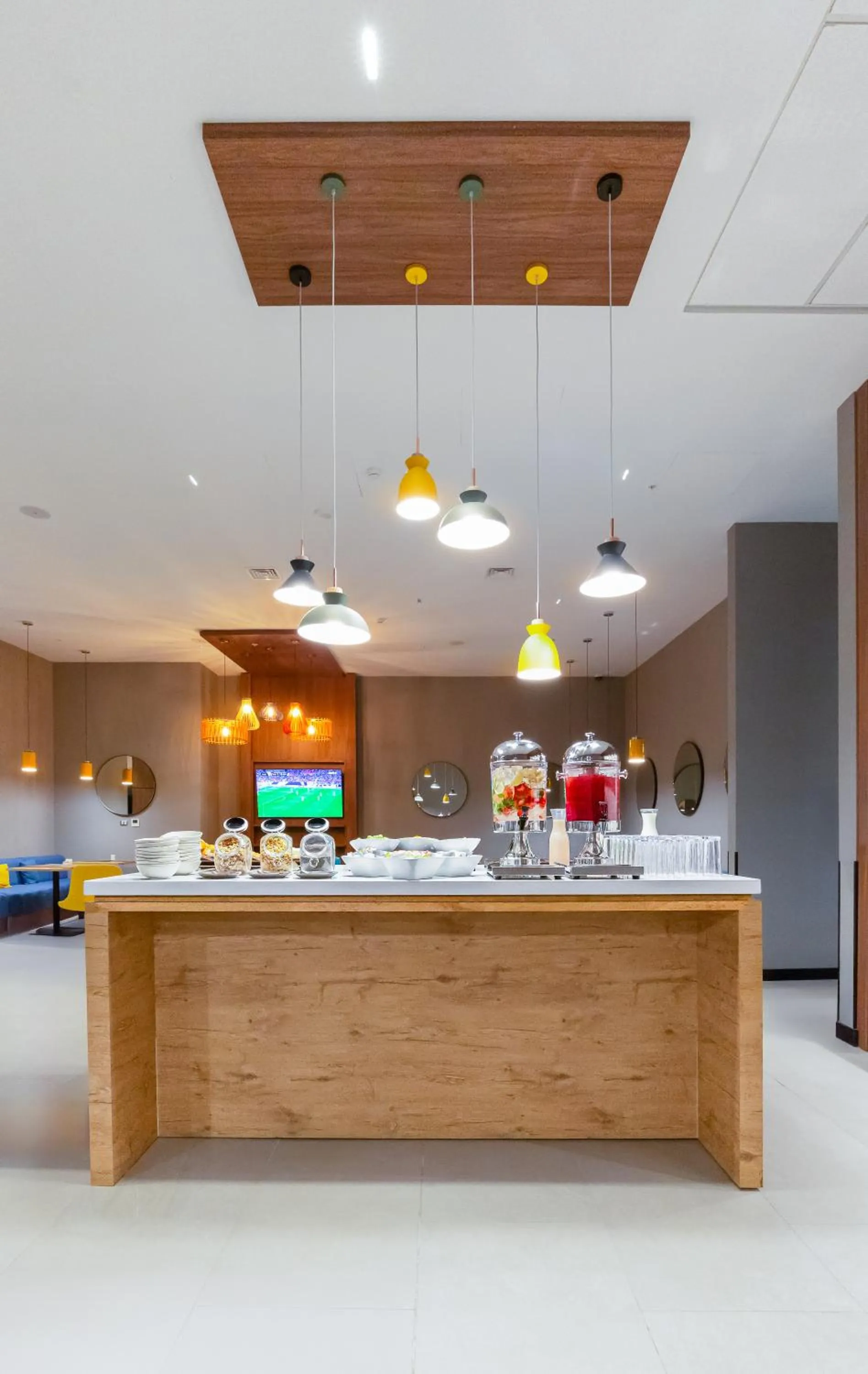 Breakfast in Tru By Hilton Chillan Ferrat