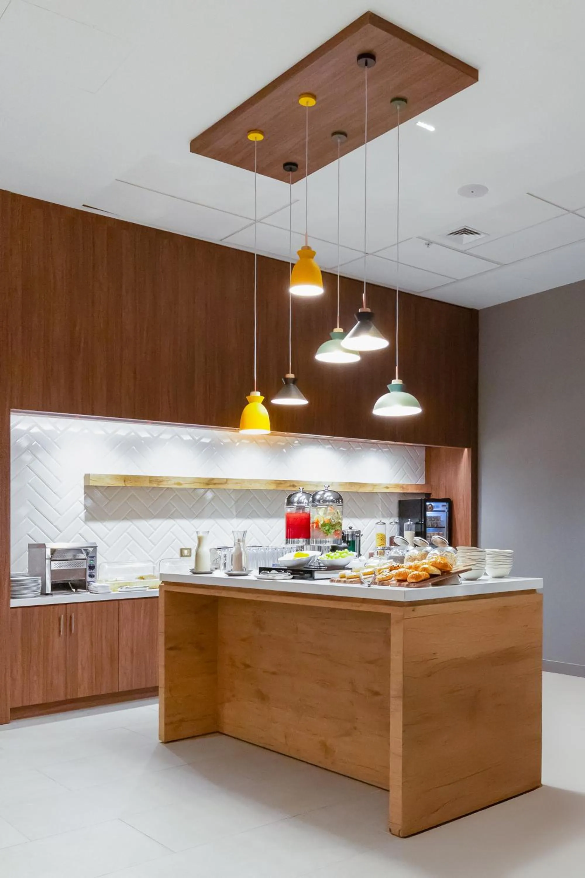 Breakfast in Tru By Hilton Chillan Ferrat