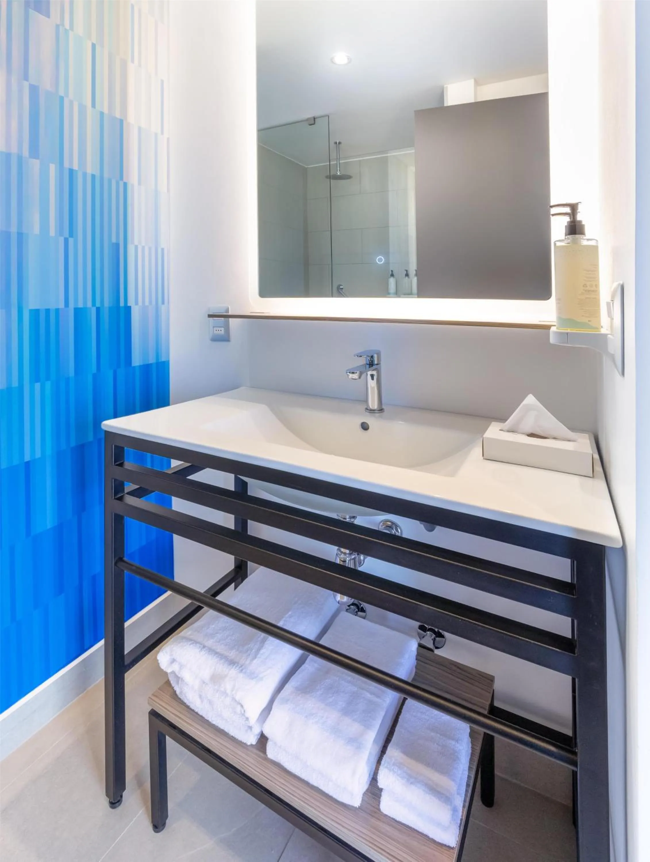 Bathroom in Tru By Hilton Chillan Ferrat