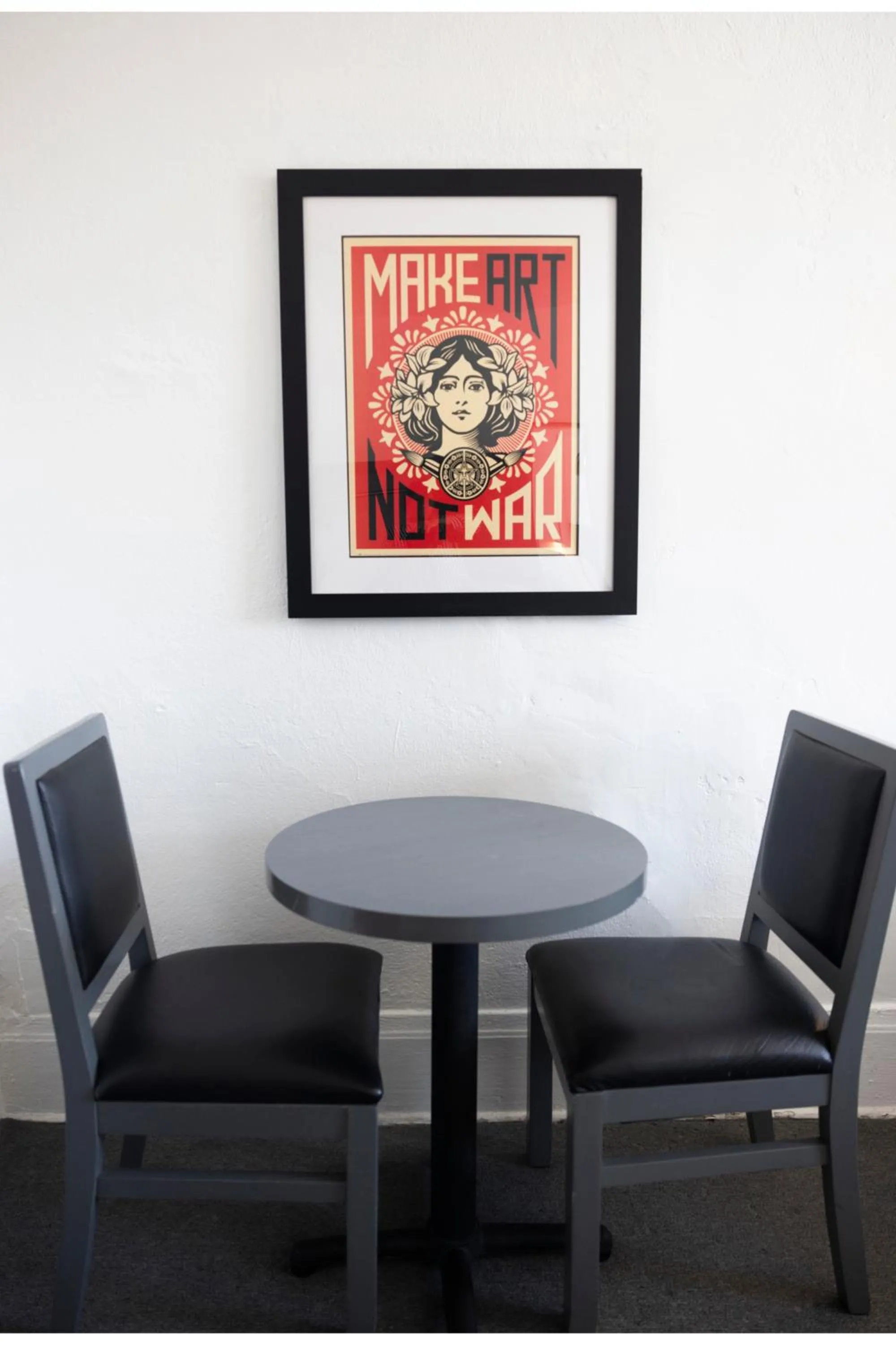 Decorative detail in American Hotel