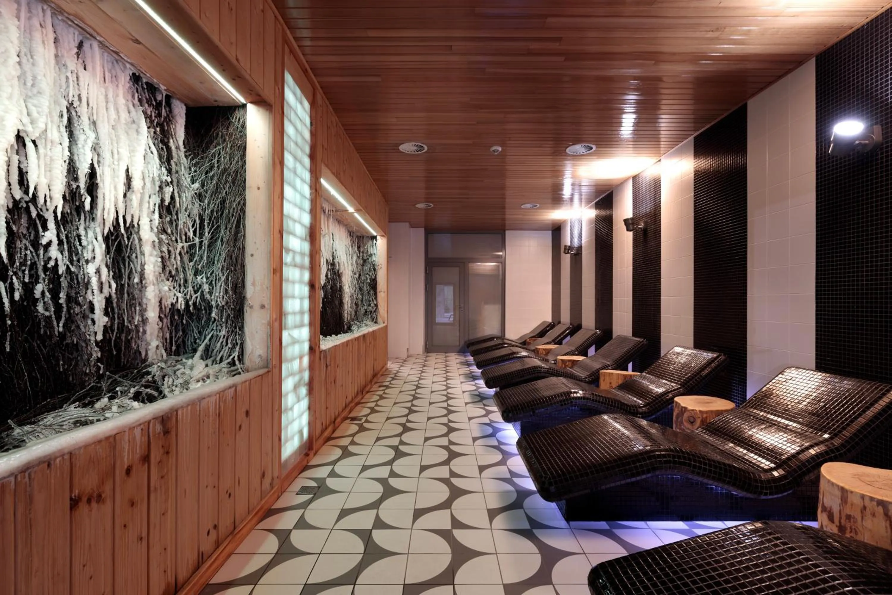 Spa and wellness centre/facilities in Diune Resort by Zdrojowa