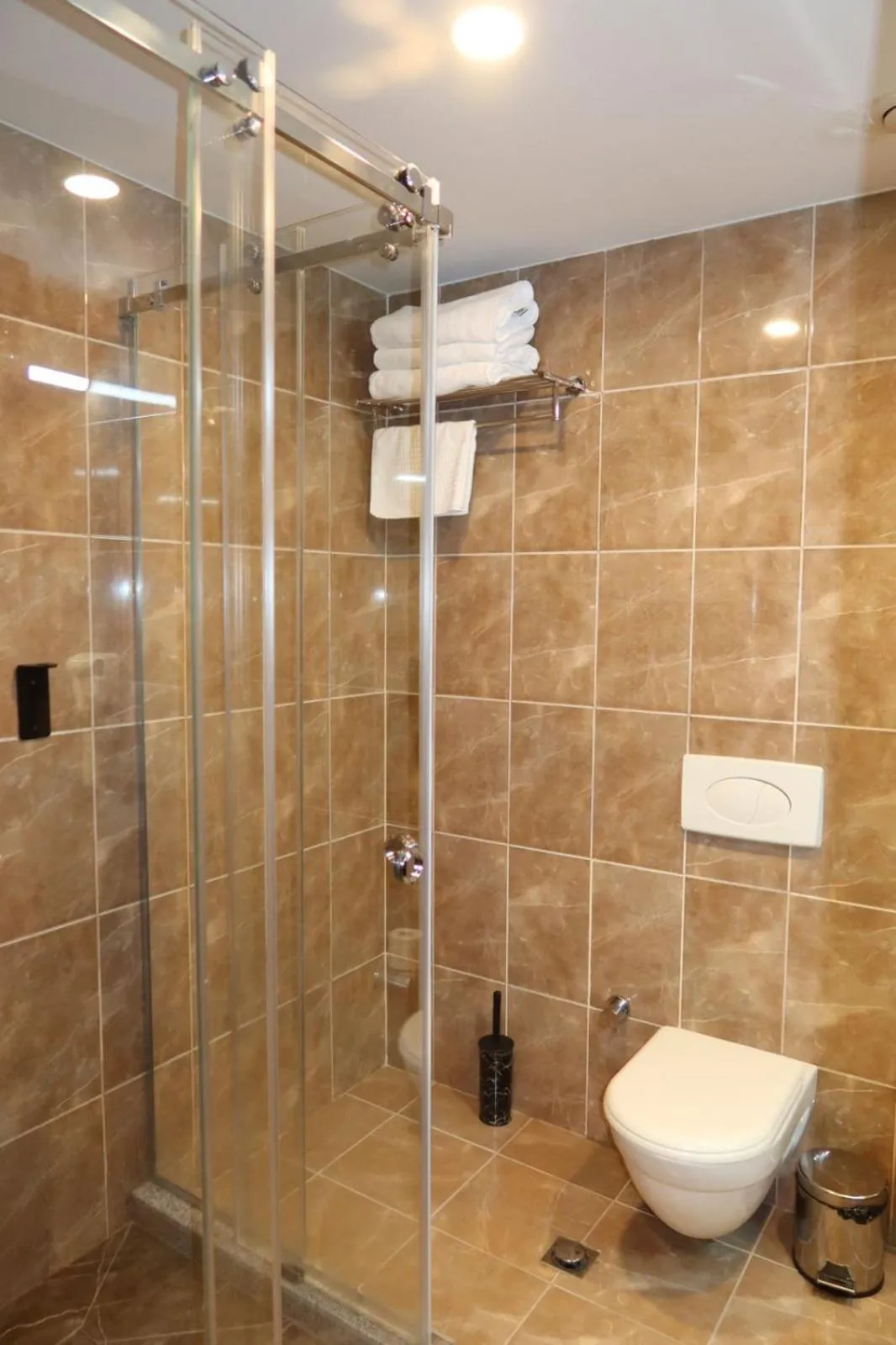 Shower in Era Palace Batumi