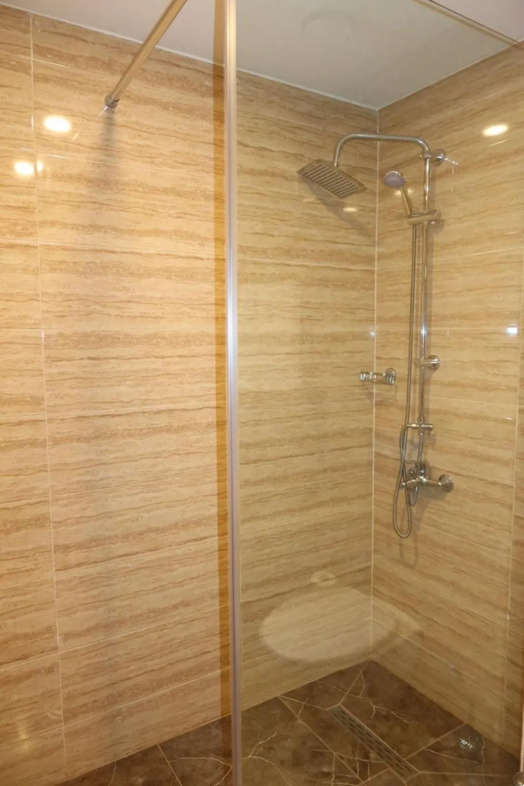 Shower in Era Palace Batumi