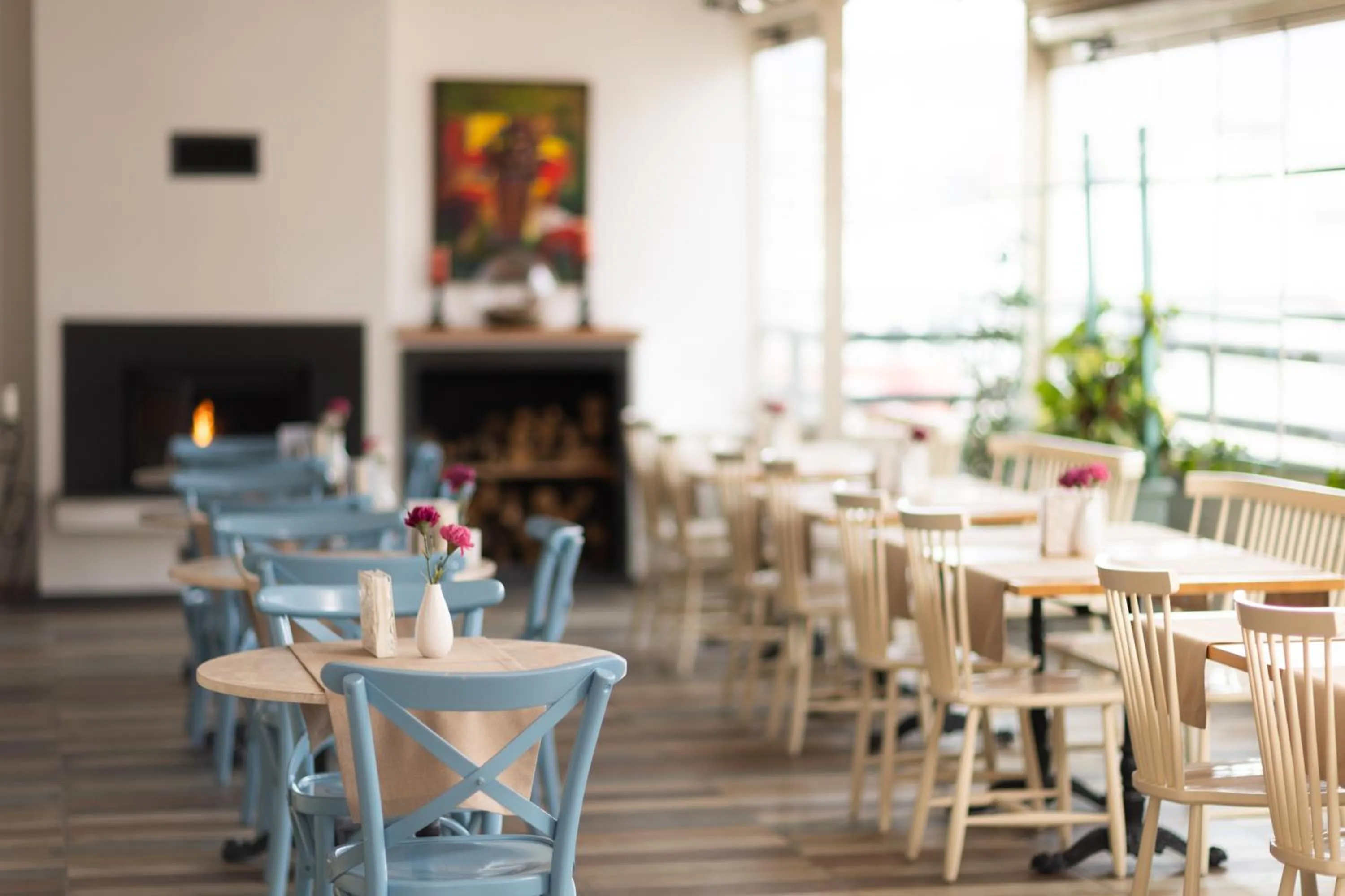 Restaurant/places to eat in MB City Hotel