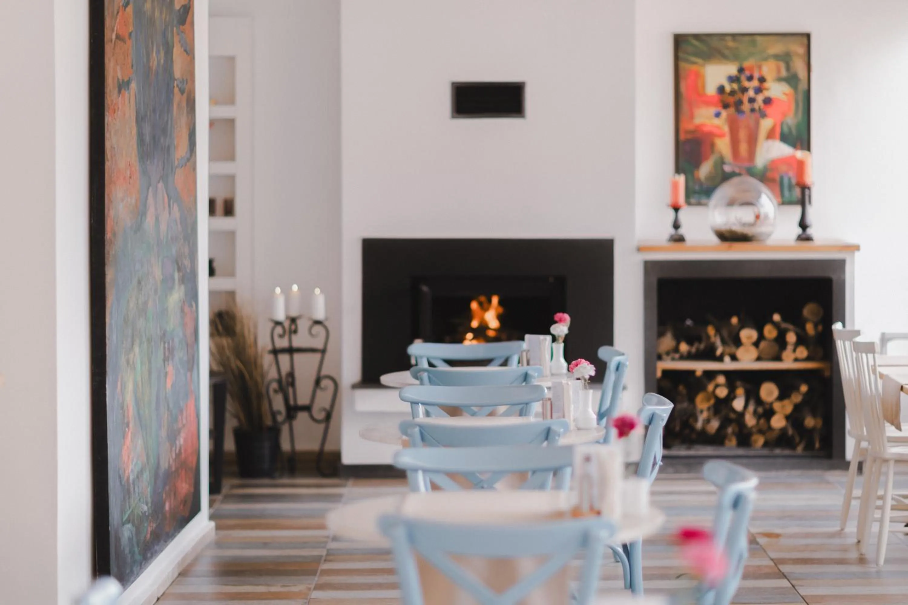 Restaurant/places to eat in MB City Hotel