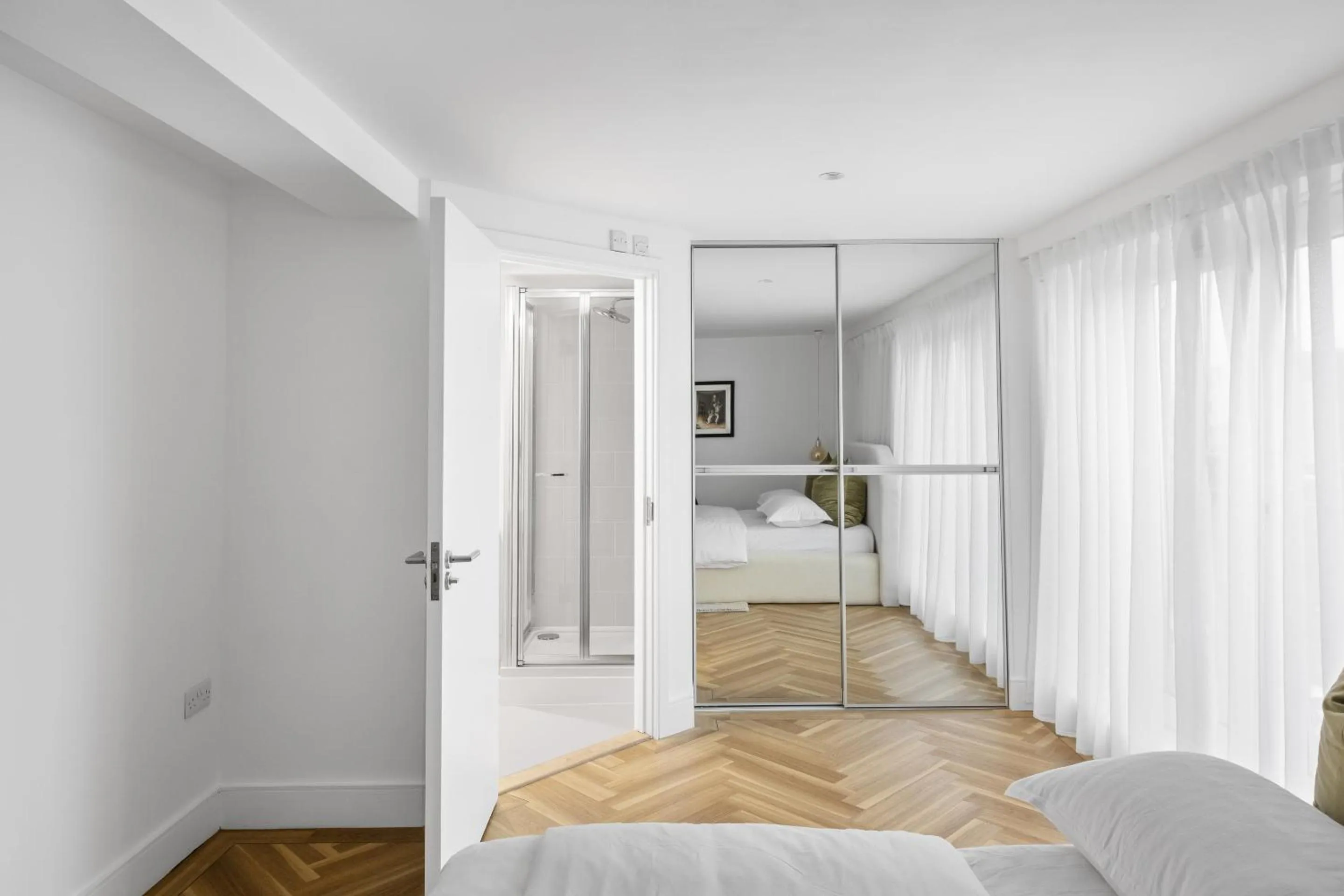 Bedroom, Bed in Navigation Yard