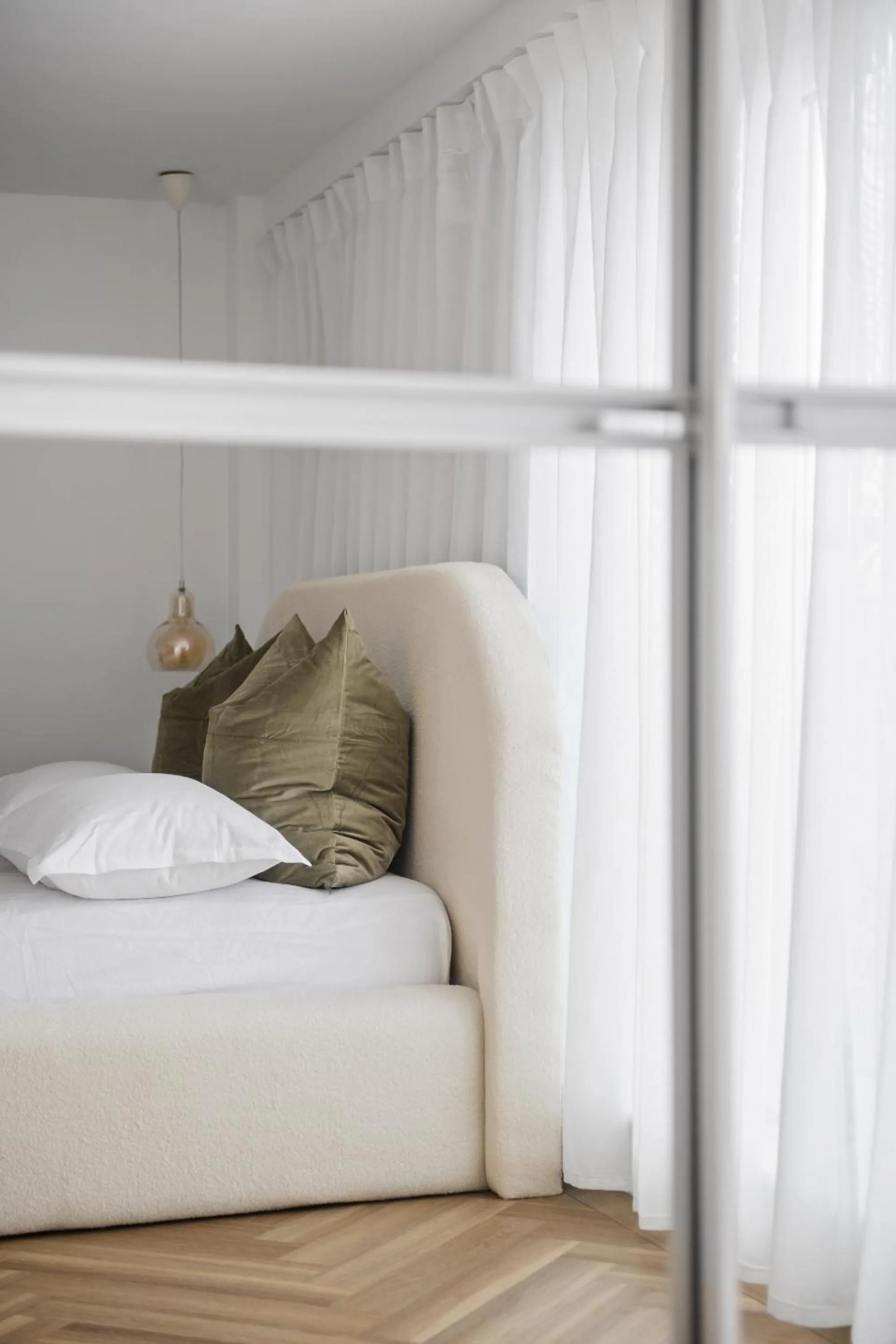 Bedroom, Bed in Navigation Yard