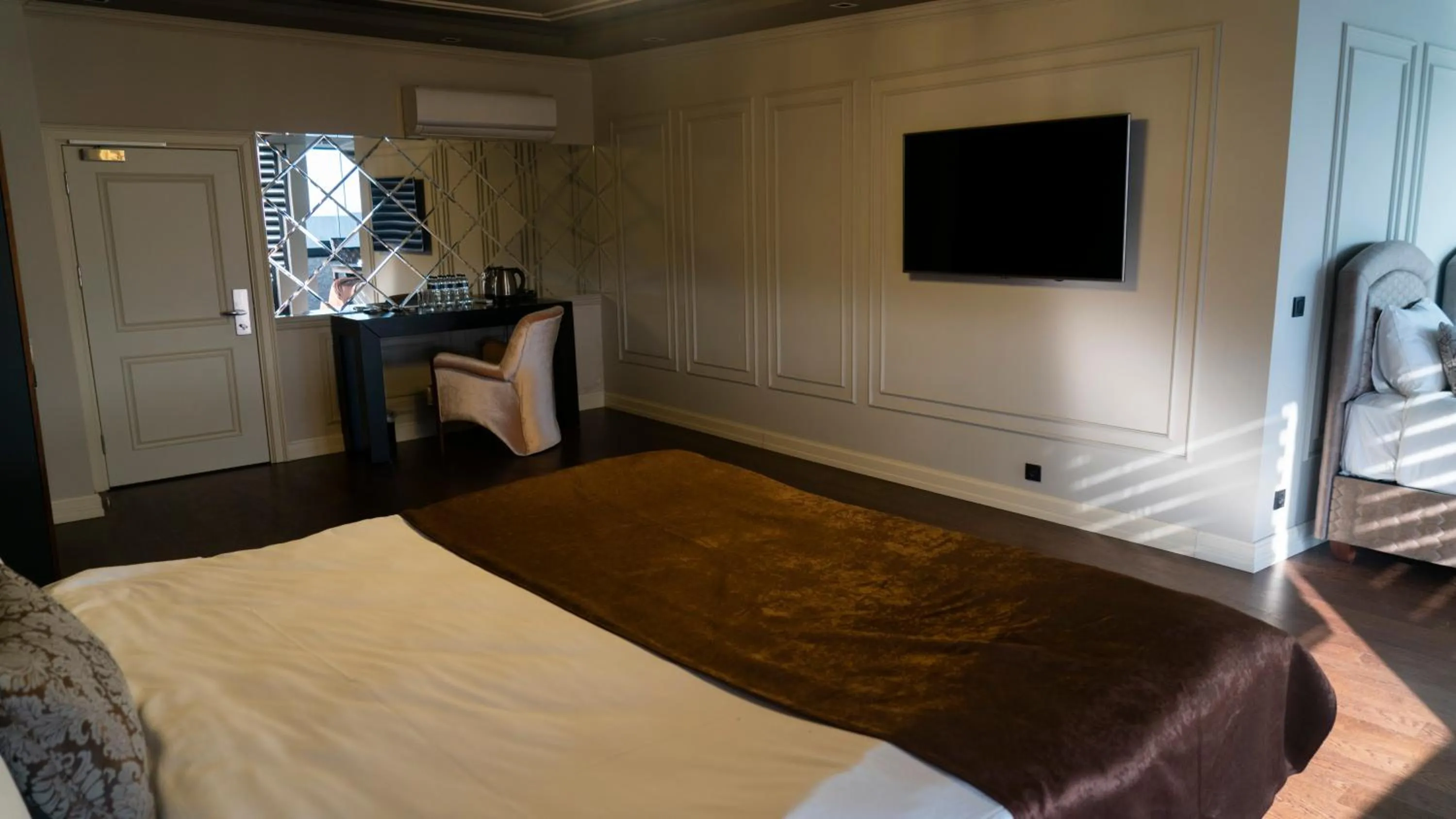 Photo of the whole room, Bed in Fimka Hotel