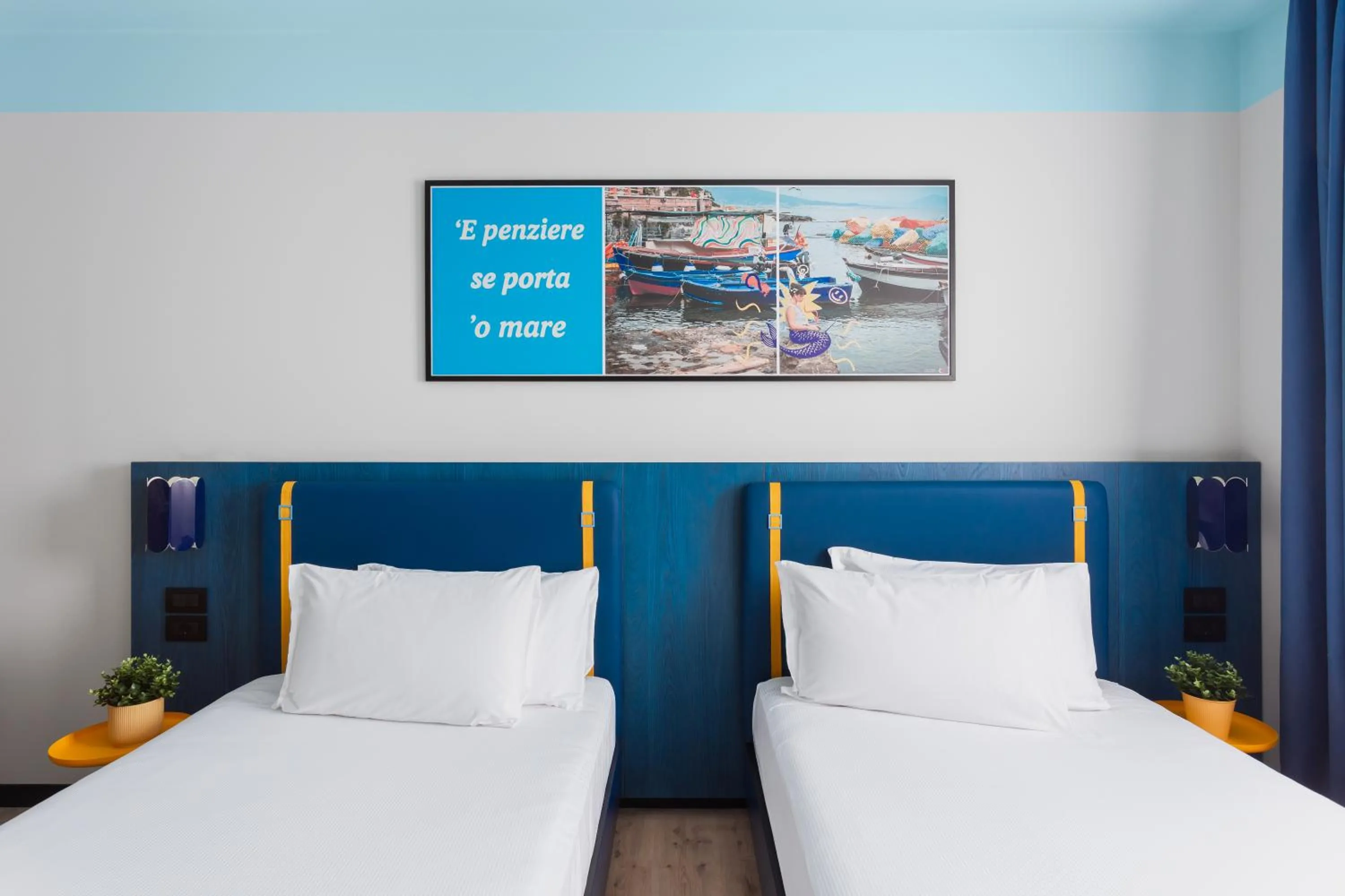 Bedroom, Bed in CX Naples Centrale