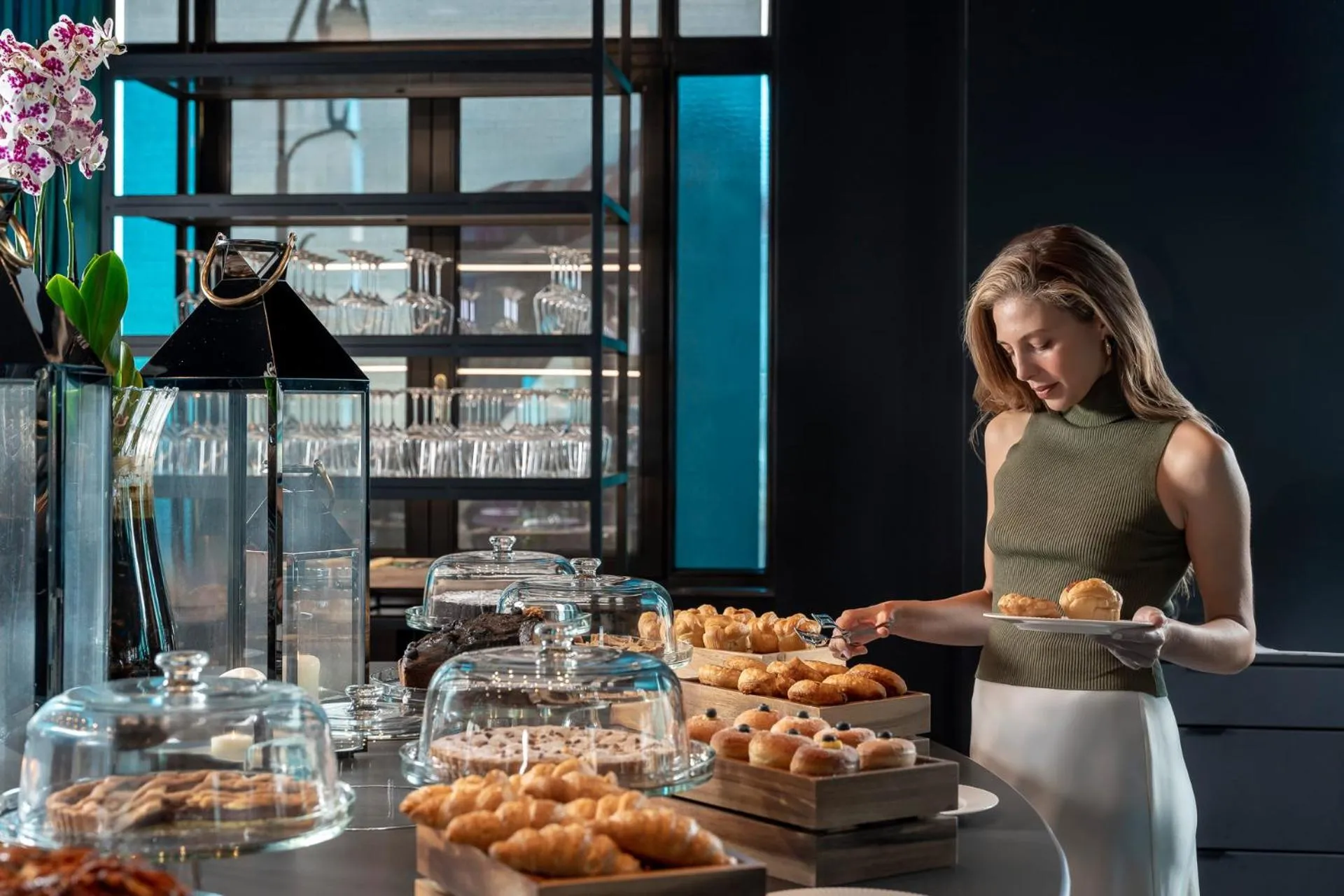 Restaurant/places to eat in Nuvole Garden Hotel