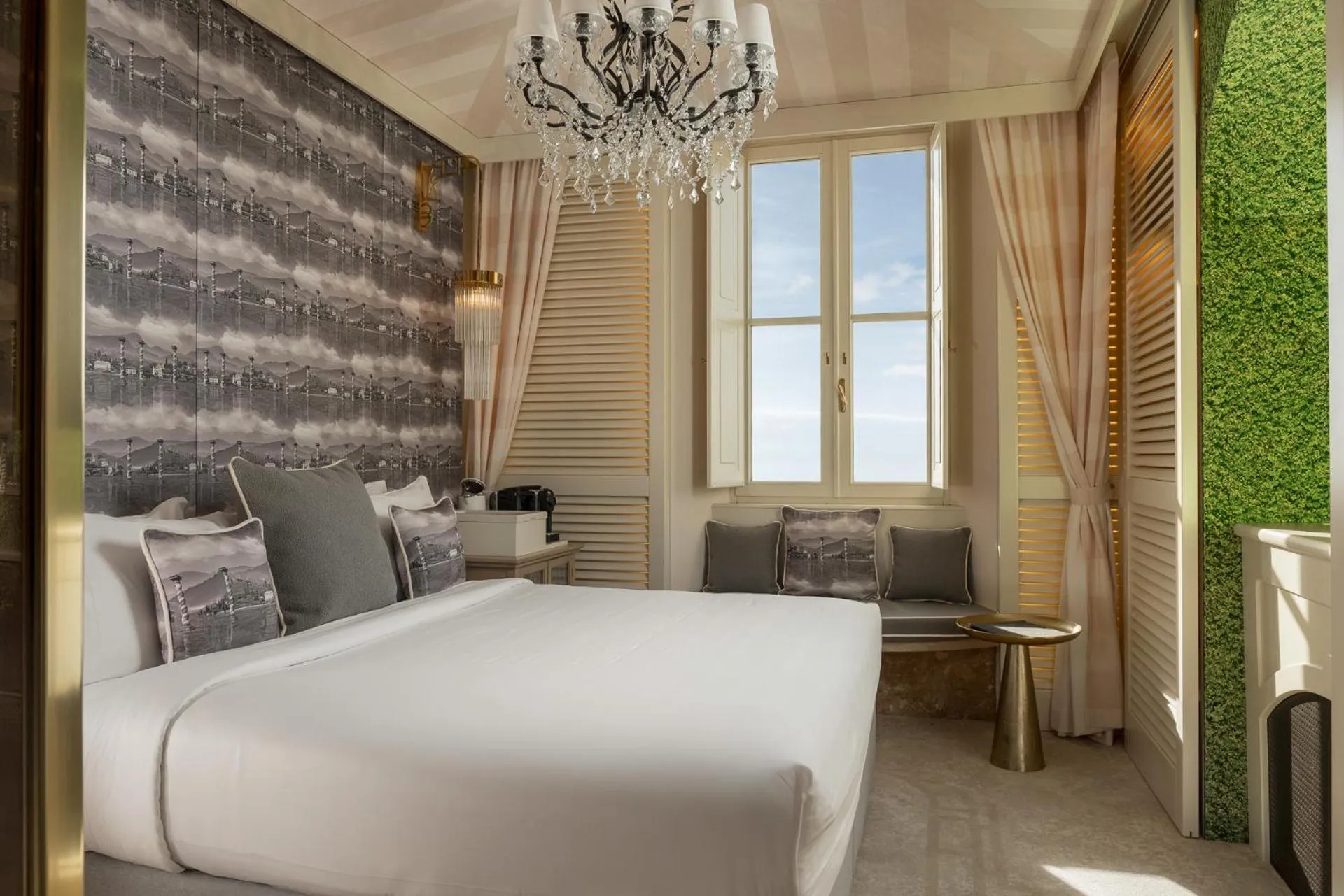 Bedroom, Bed in Nuvole Garden Hotel