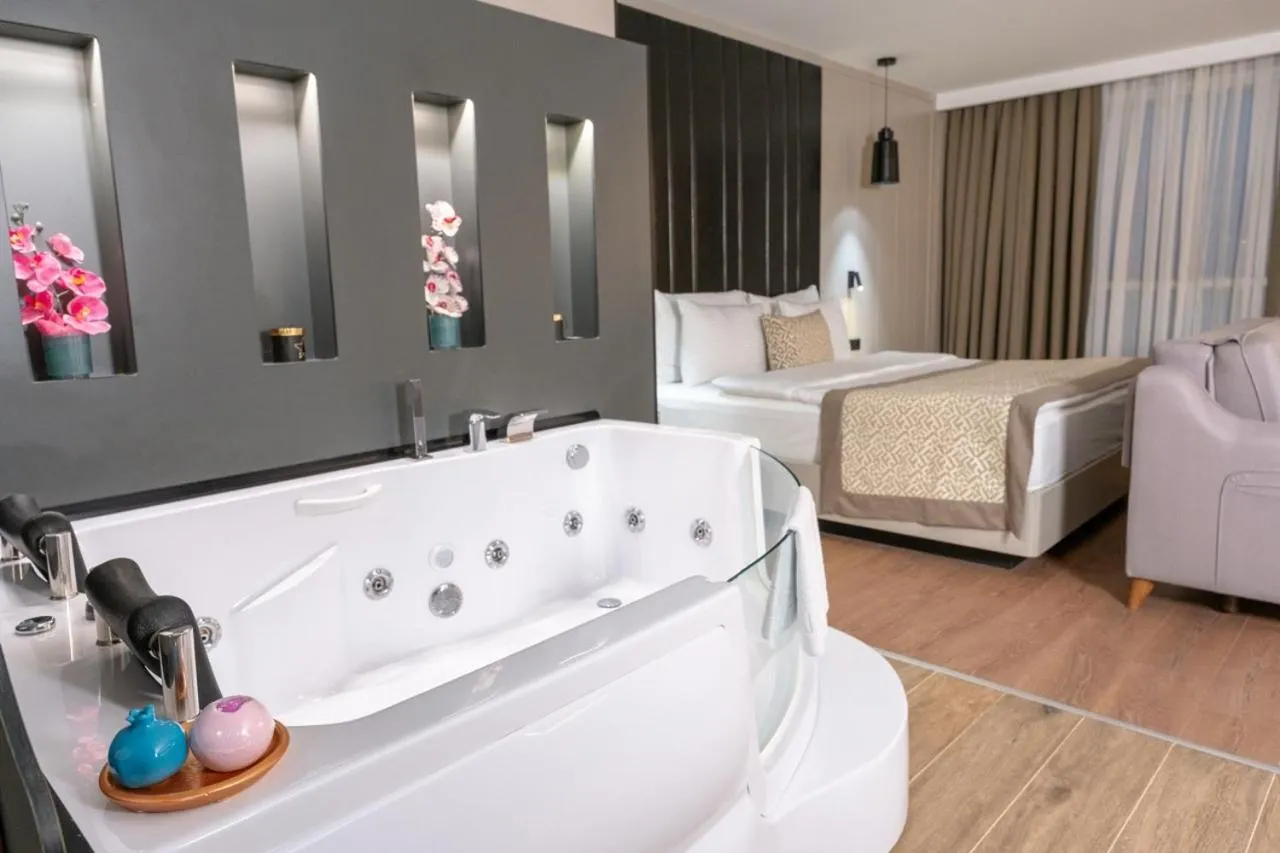 Bed in Dedeman Adana