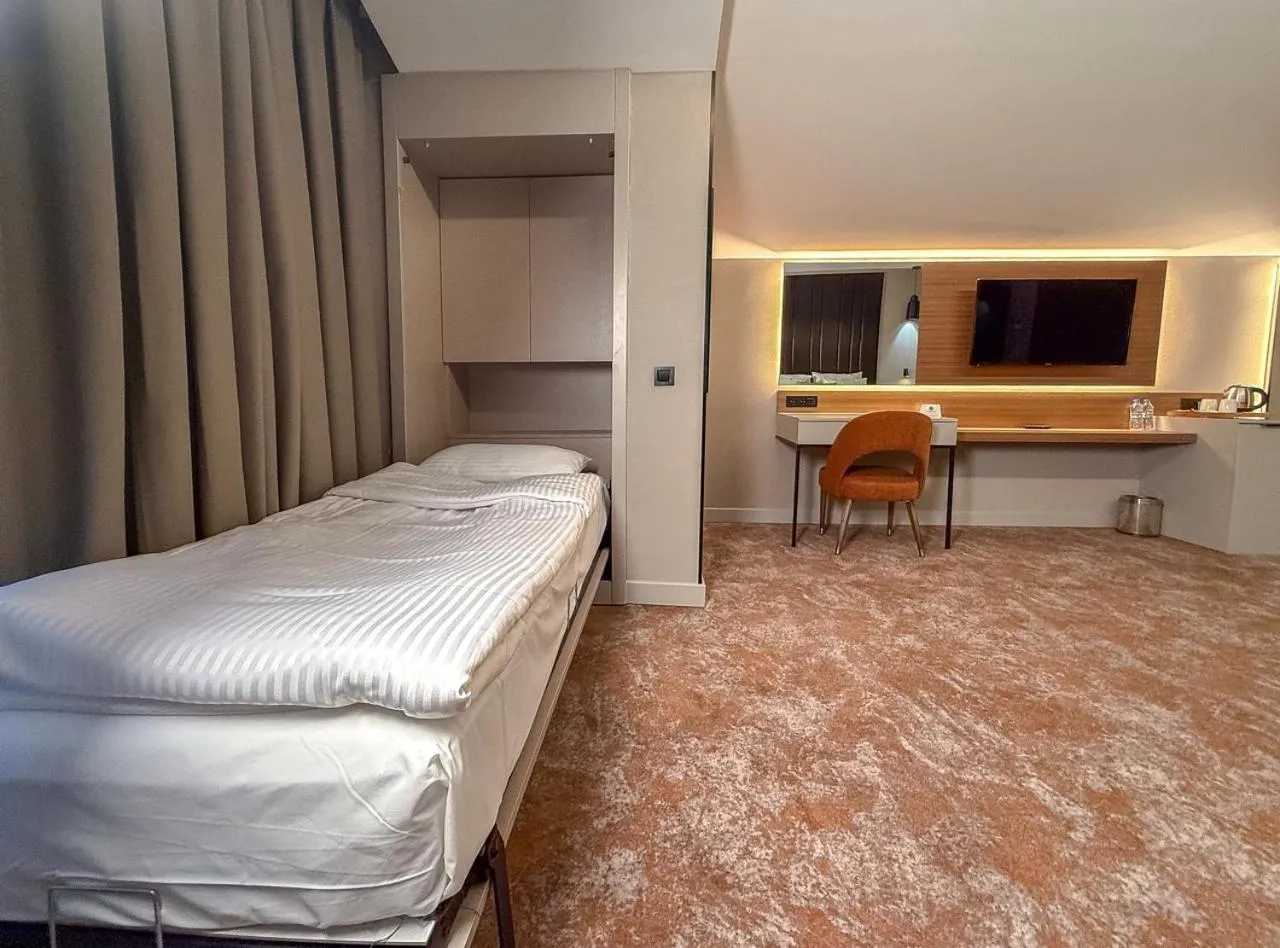 Bed in Dedeman Adana