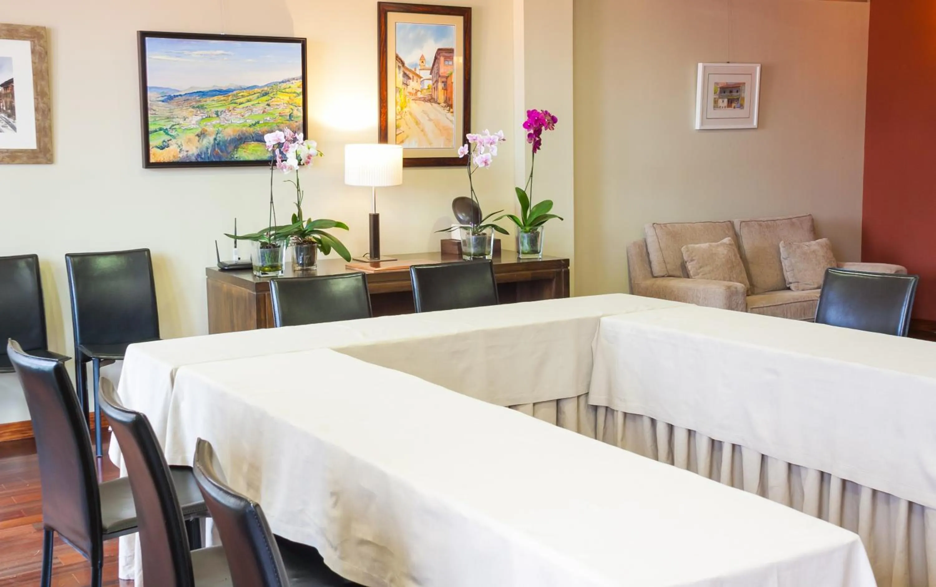 Business facilities in Hosteria de Torazo Nature Hotel & Spa