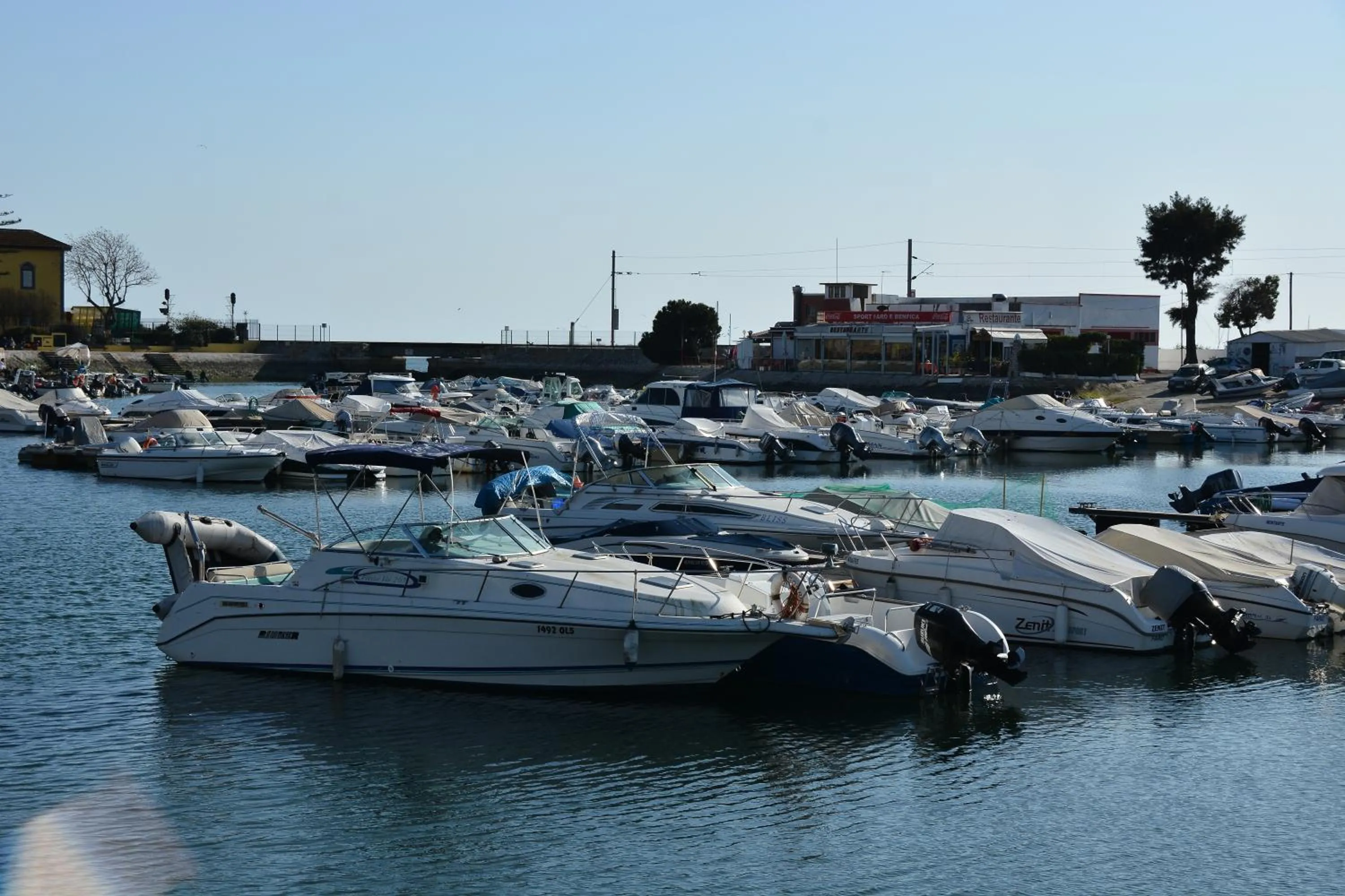 Day in Residencial A Doca