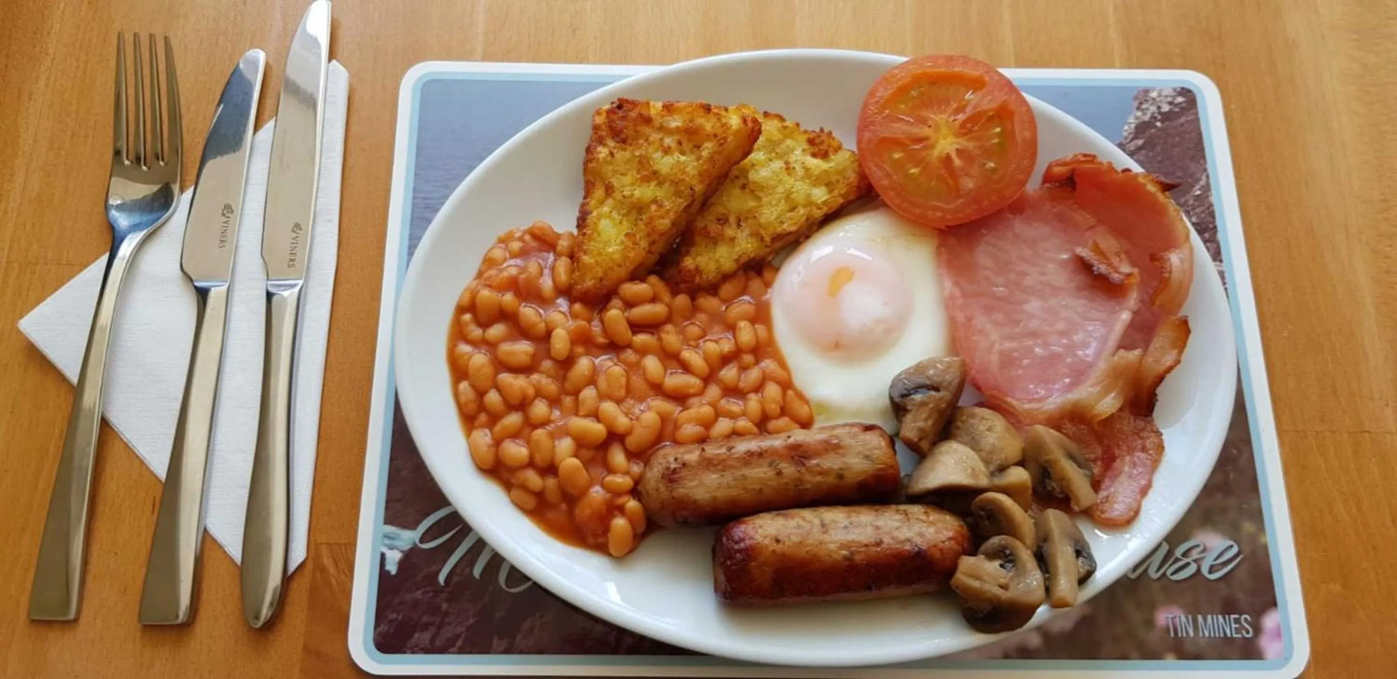Breakfast in OYO Minerva Guesthouse