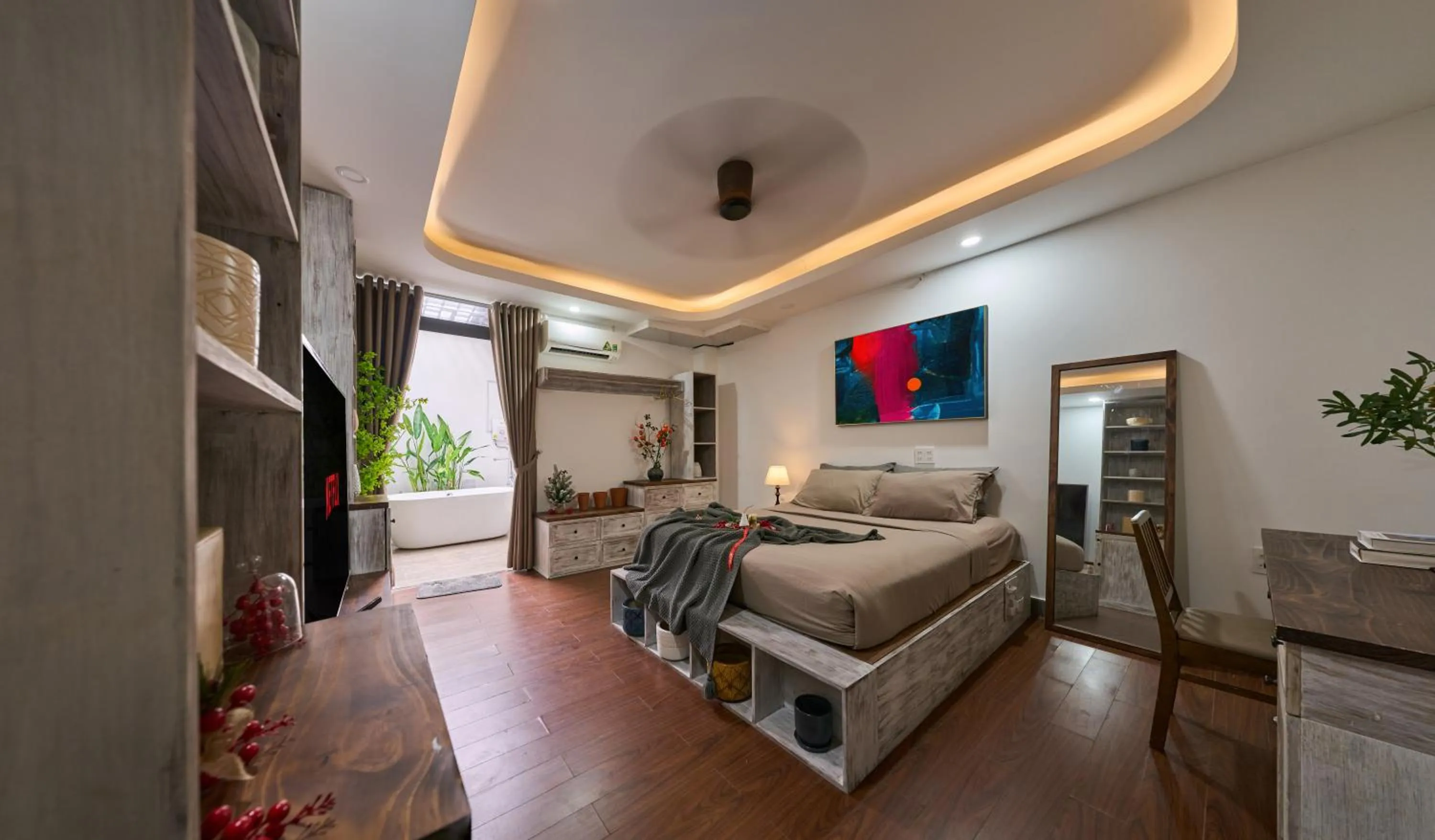 Communal lounge/ TV room, Bed in Green Riverside Hotel & Apartment