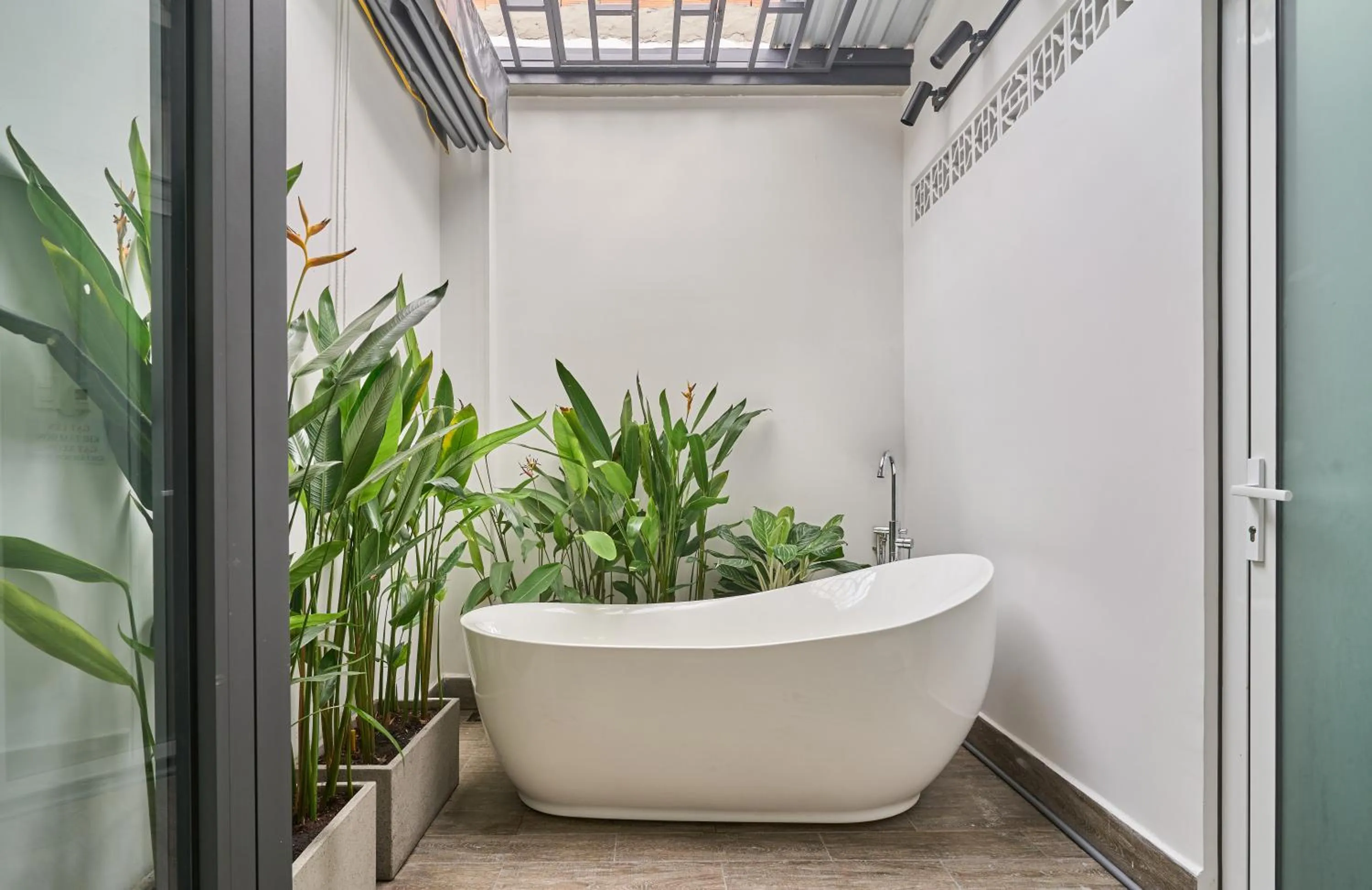 Patio in Green Riverside Hotel & Apartment