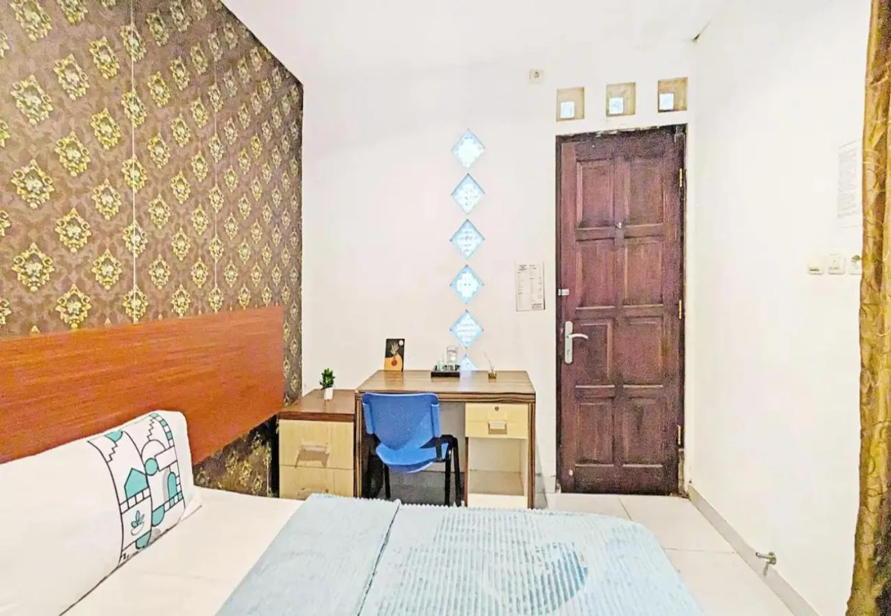 Bedroom, Bed in 99 Guest House