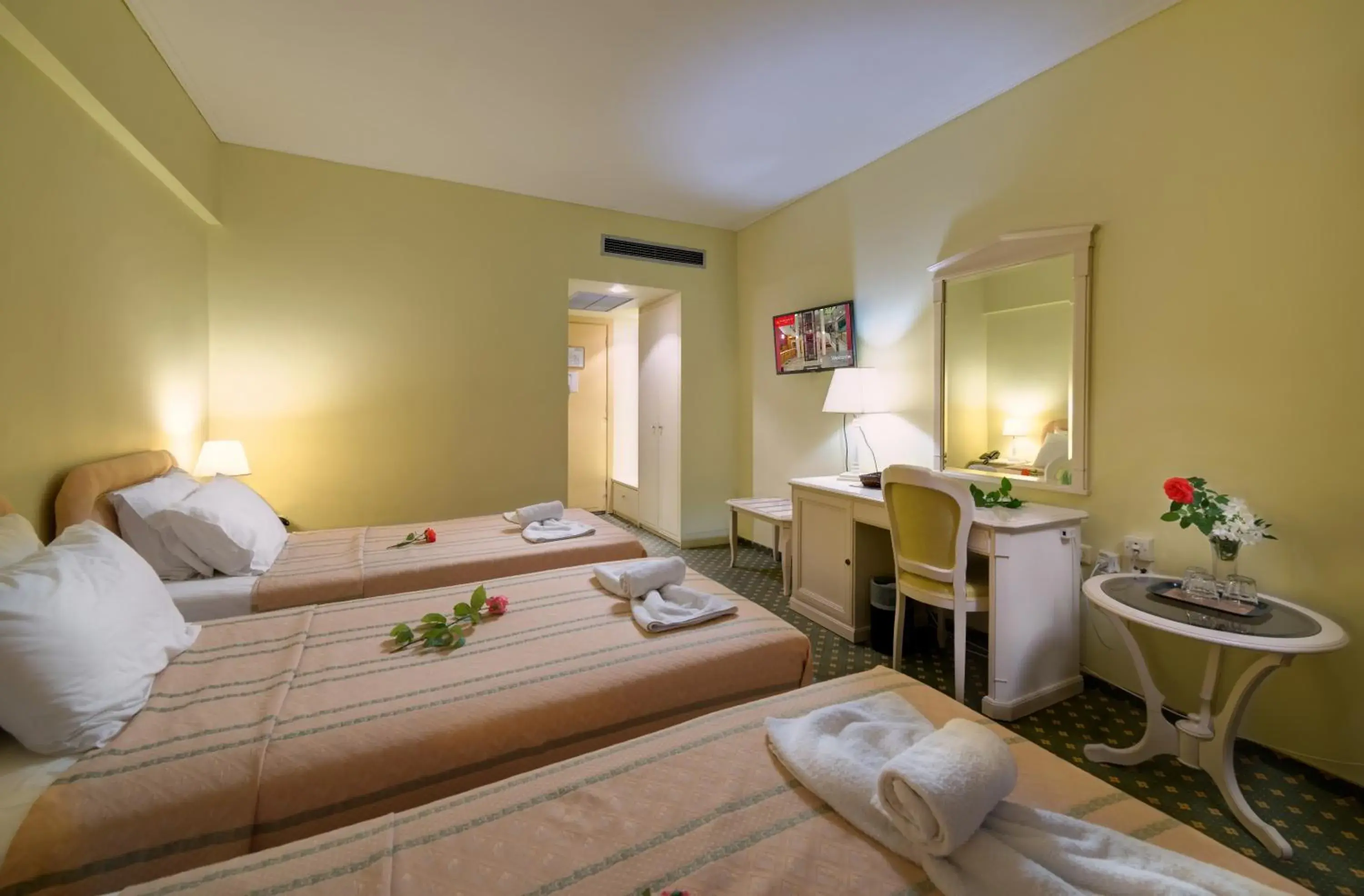 Triple Room in Angelika Pallas Hotel Triple Room in Angelika Pallas Hotel