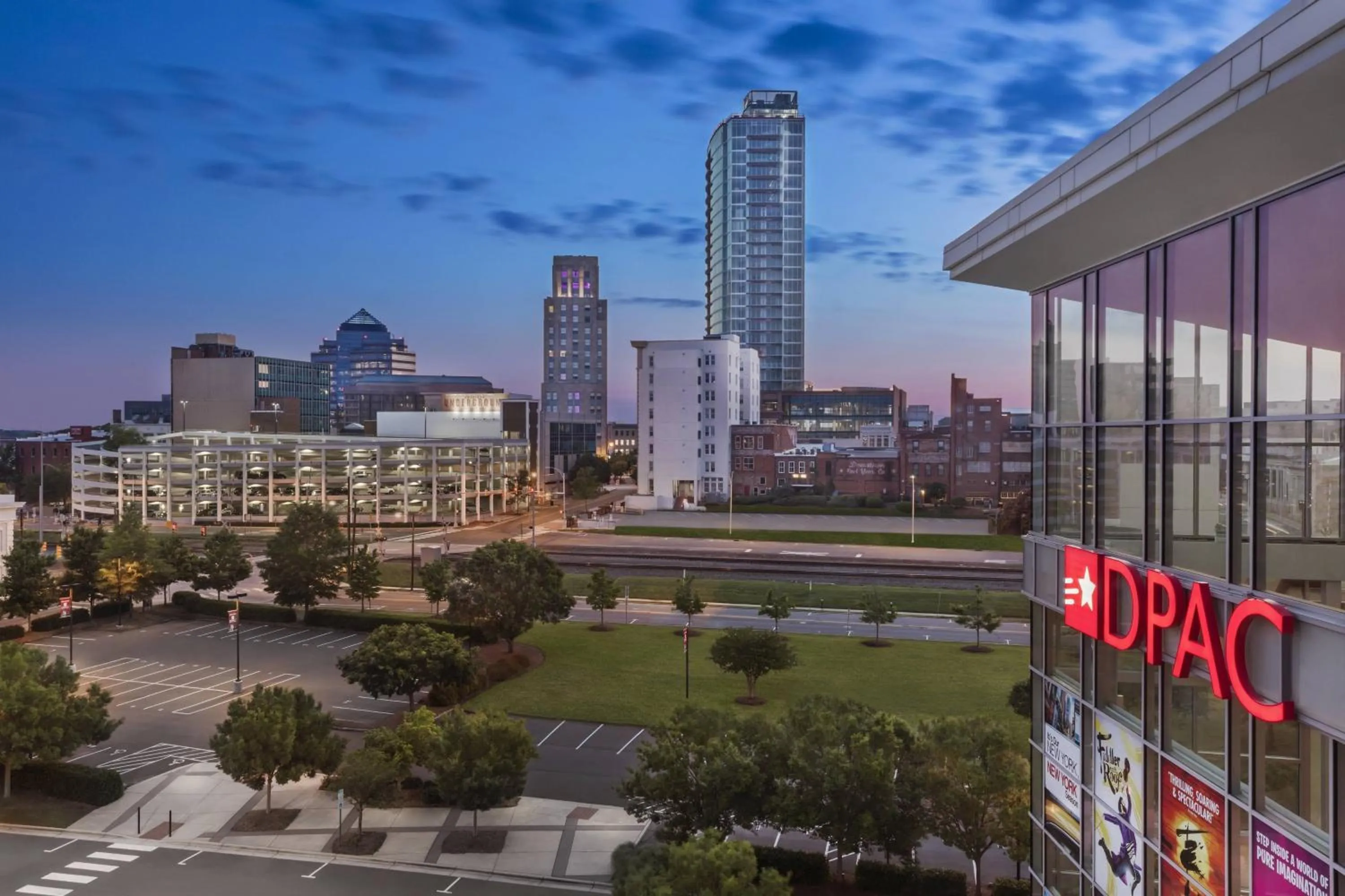Photo of the whole room in Aloft Durham Downtown